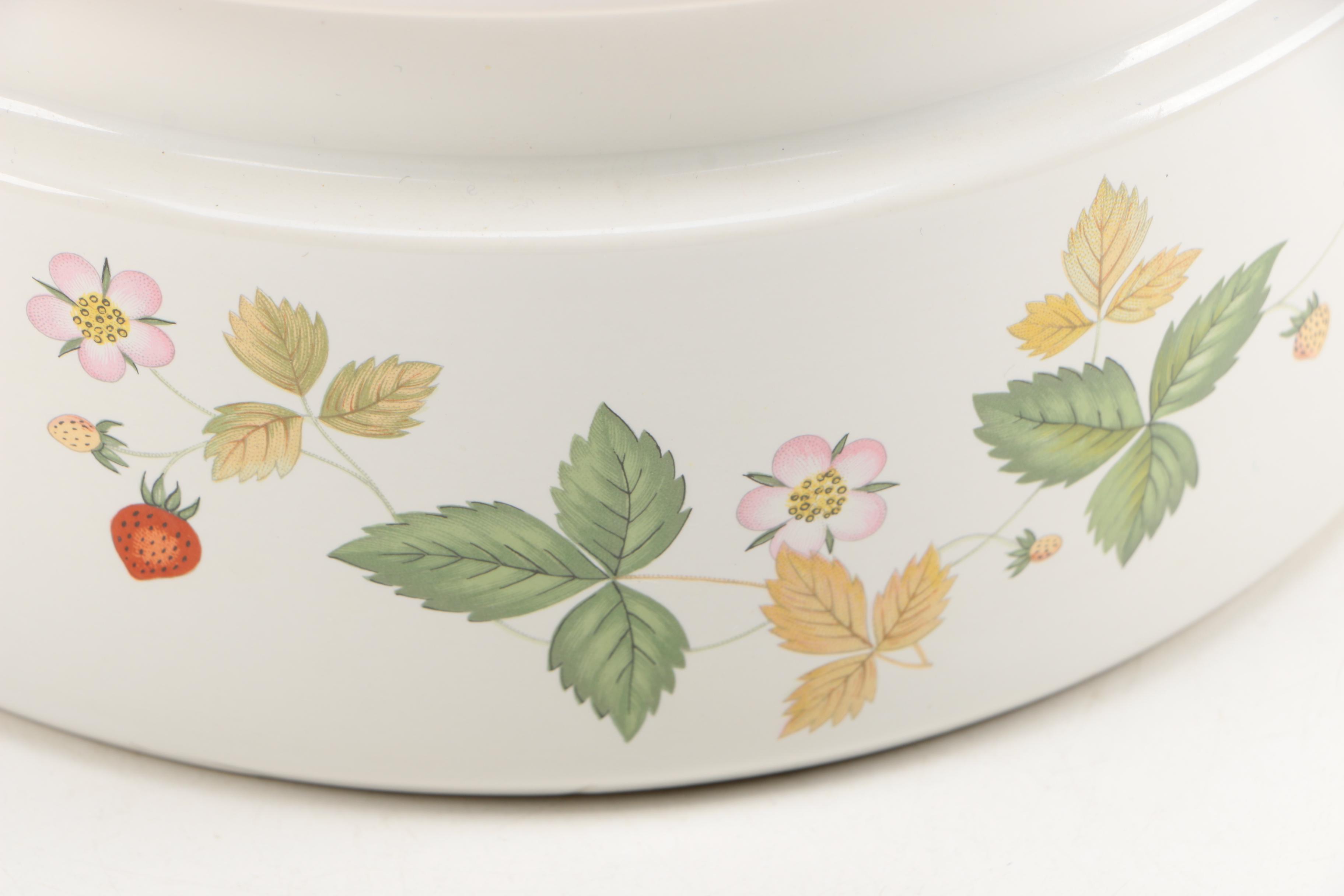 Wedgwood "Wild Strawberry" Casserole Dish
