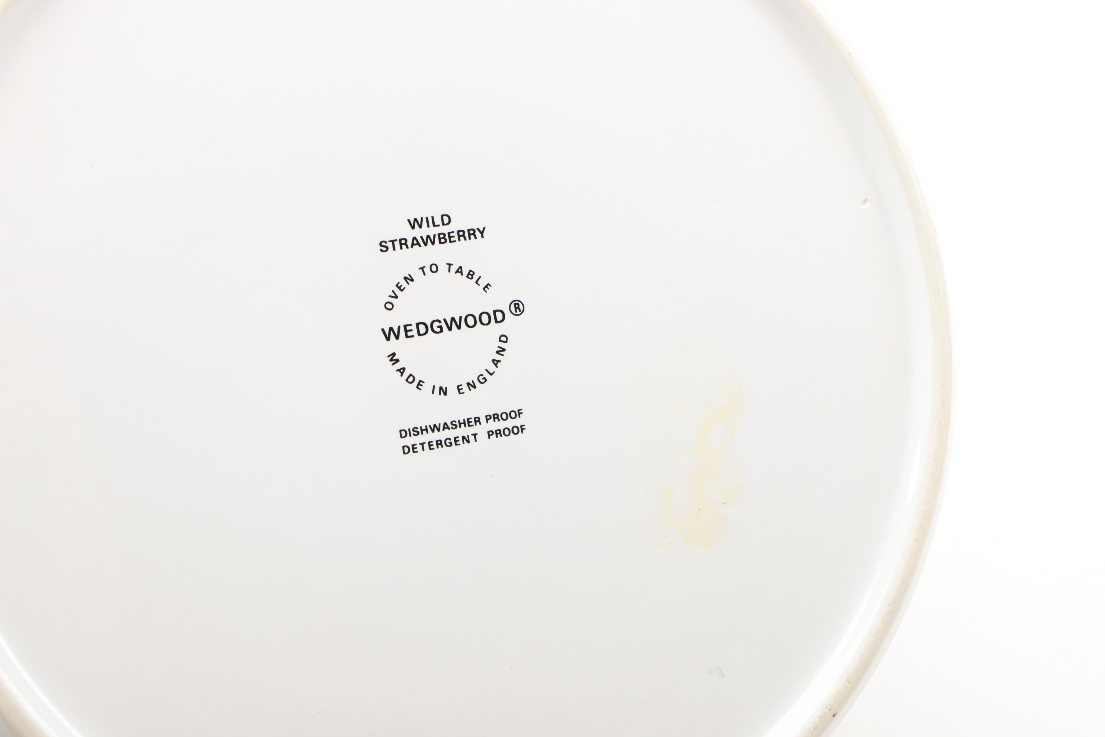 Wedgwood "Wild Strawberry" Casserole Dish