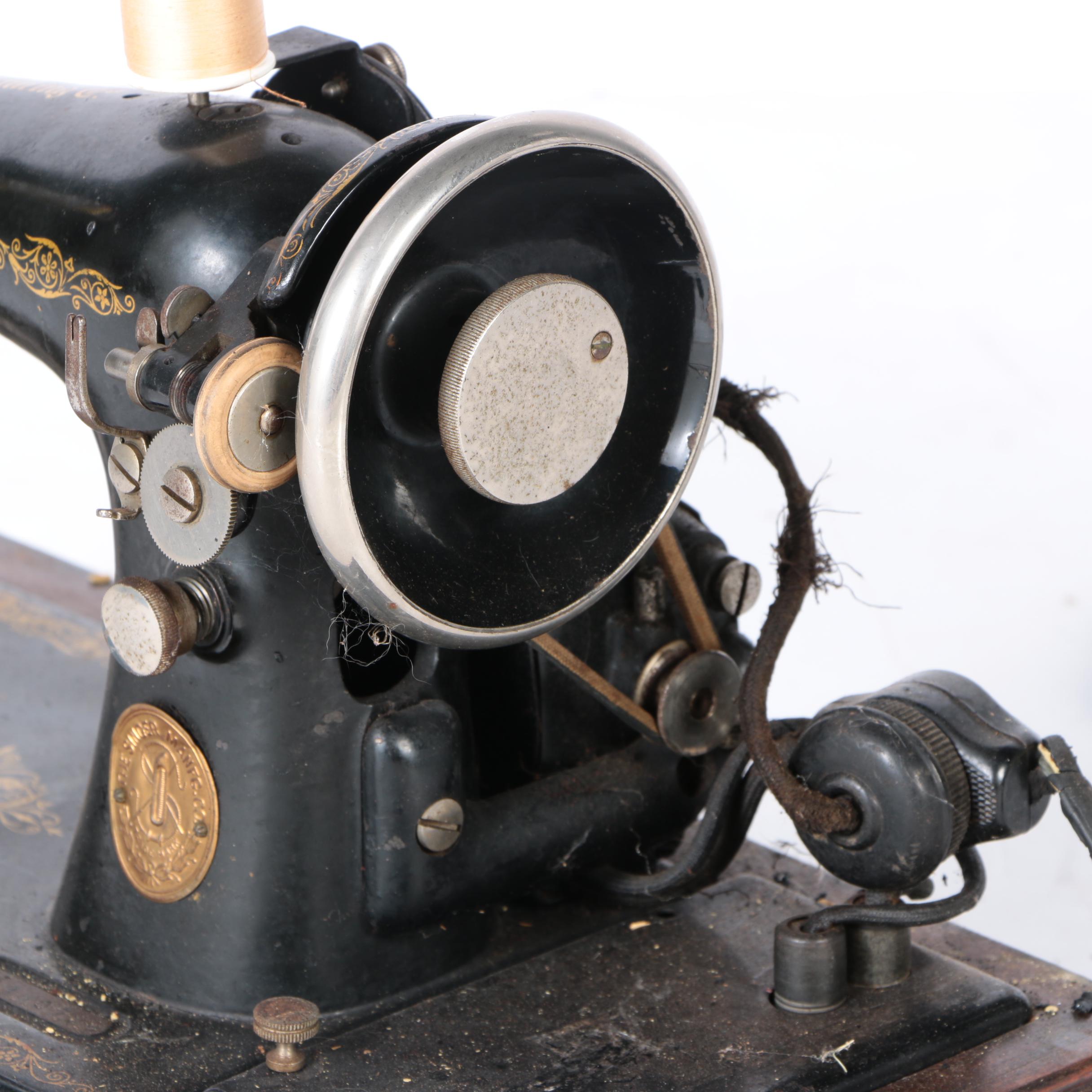 Singer Sewing Machine