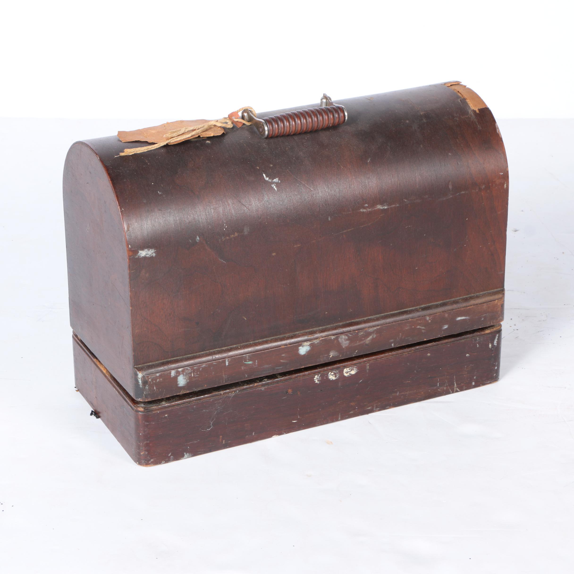 Singer Sewing Machine