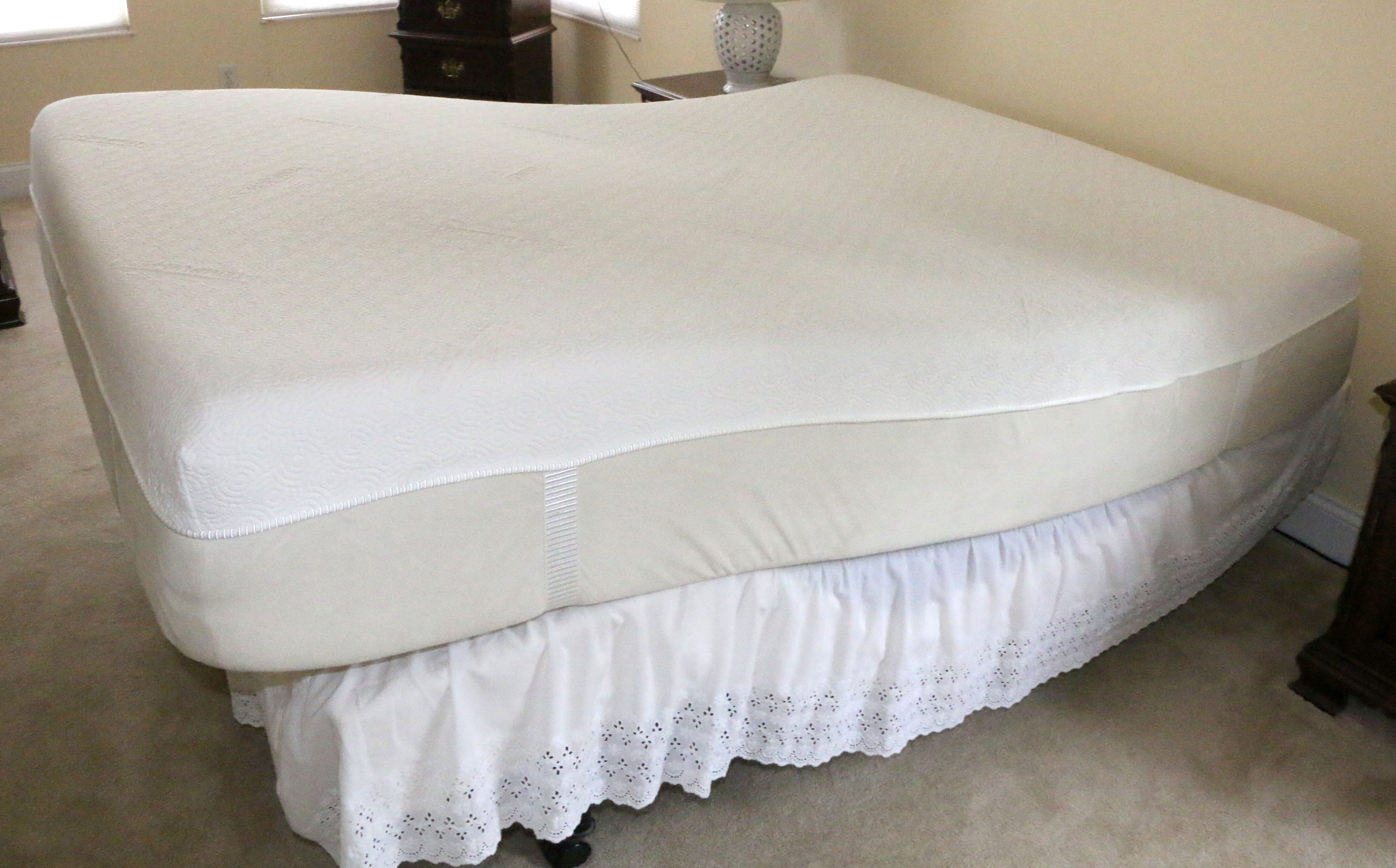 Tempur-Pedic Cloud Luxe Lift and Massage Mattress & Box Spring