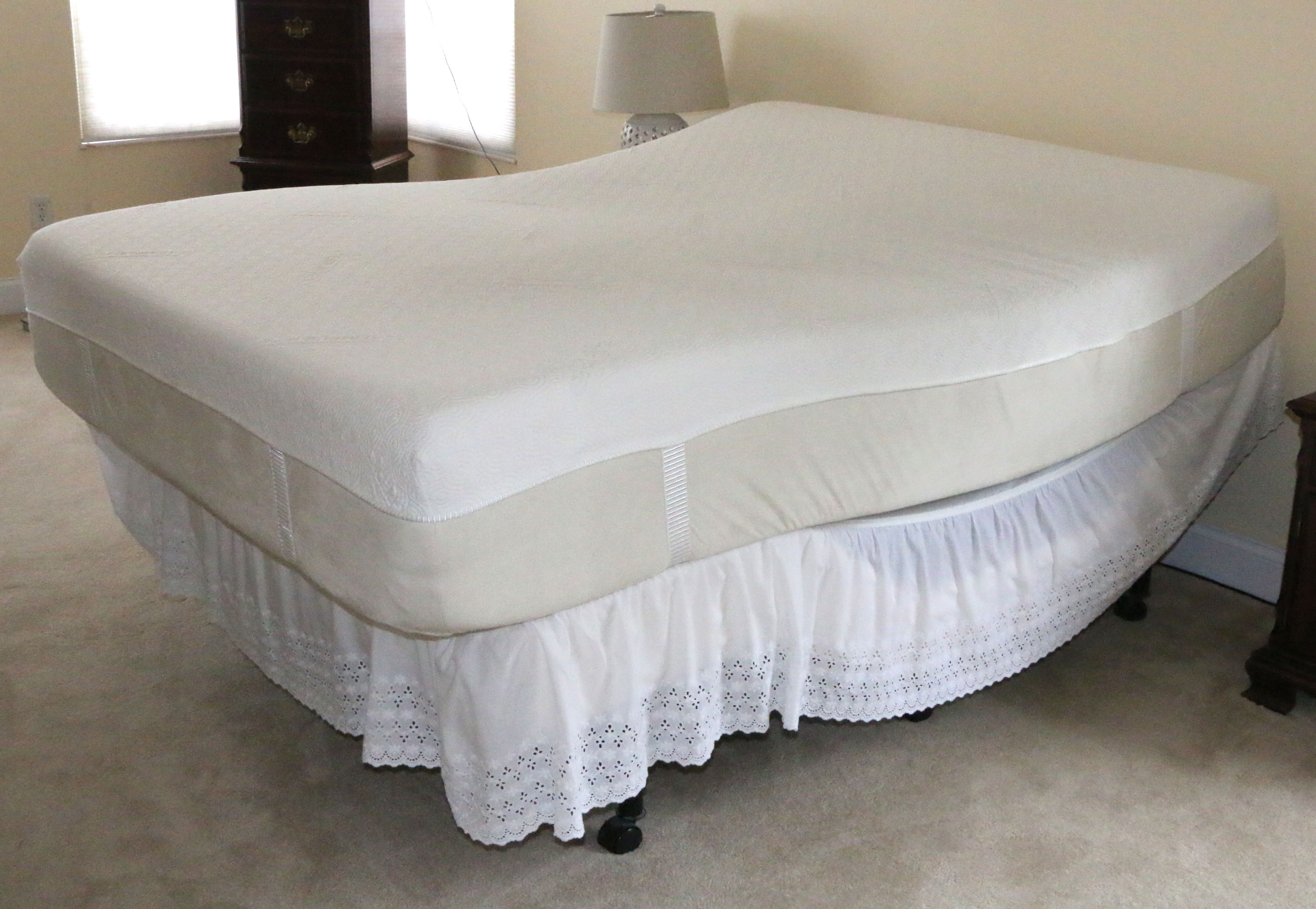 Tempur-Pedic Cloud Luxe Lift and Massage Mattress & Box Spring