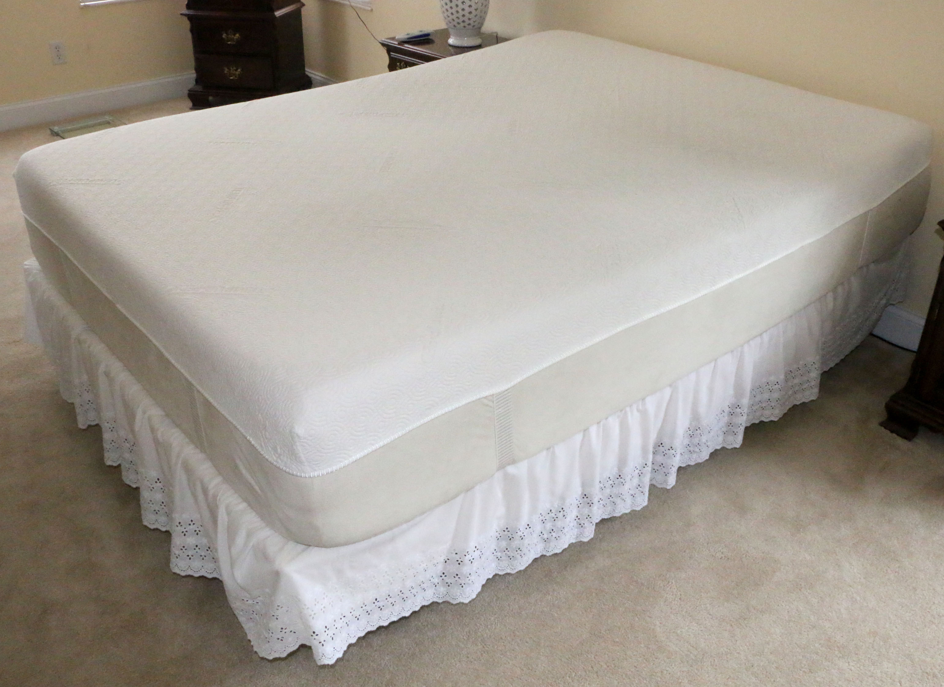 Tempur-Pedic Cloud Luxe Lift and Massage Mattress & Box Spring