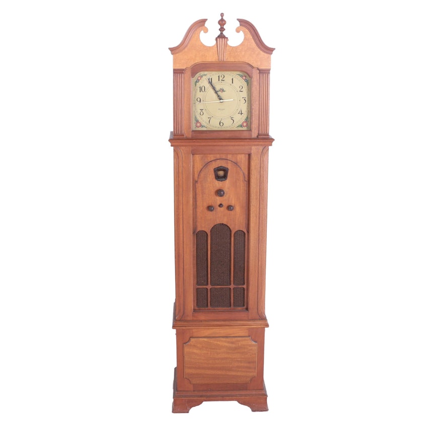 Circa 1930s Philco 570 Grandfather Clock Radio