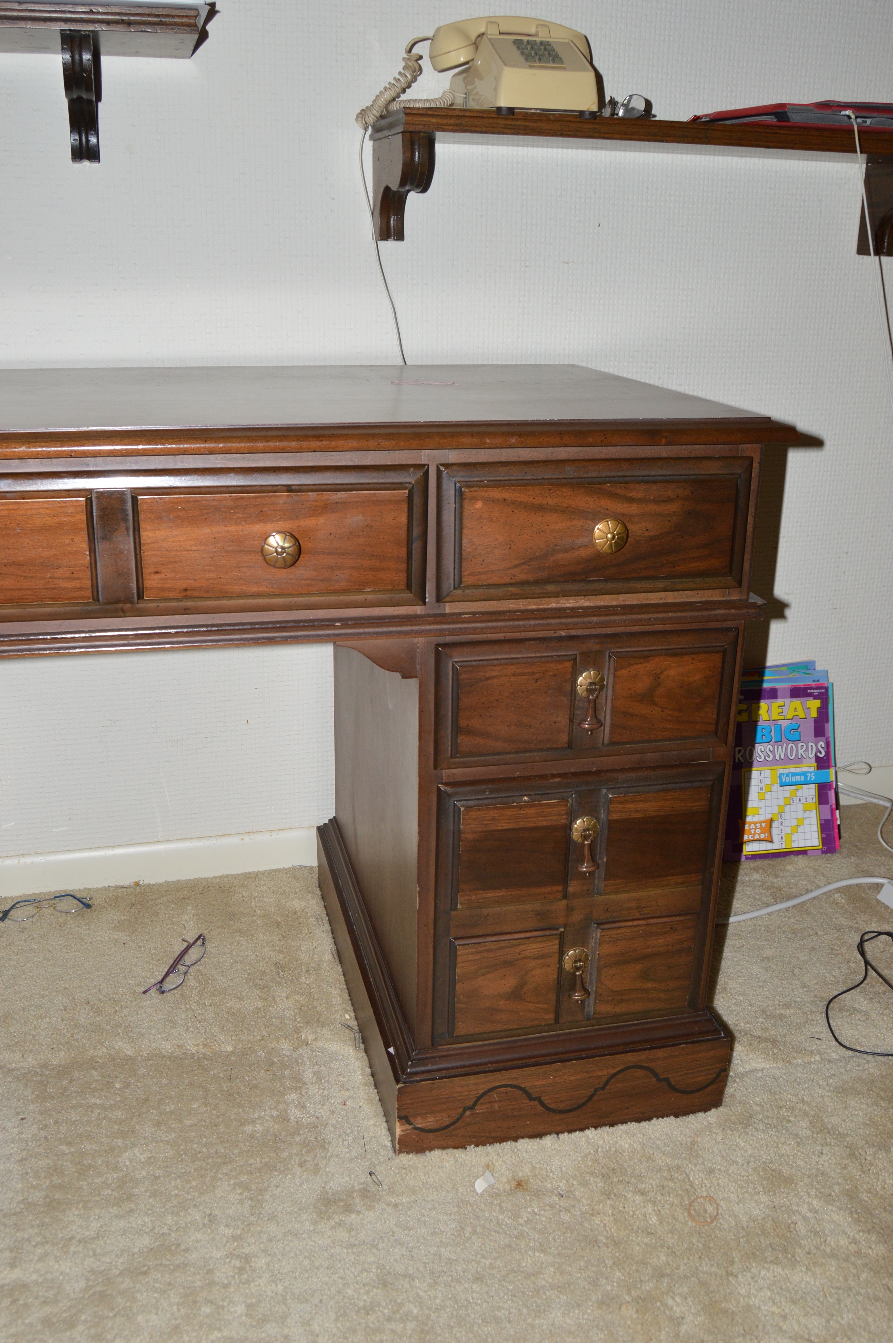 Vintage Kneehole Writing Desk and Brass Accent Lamps