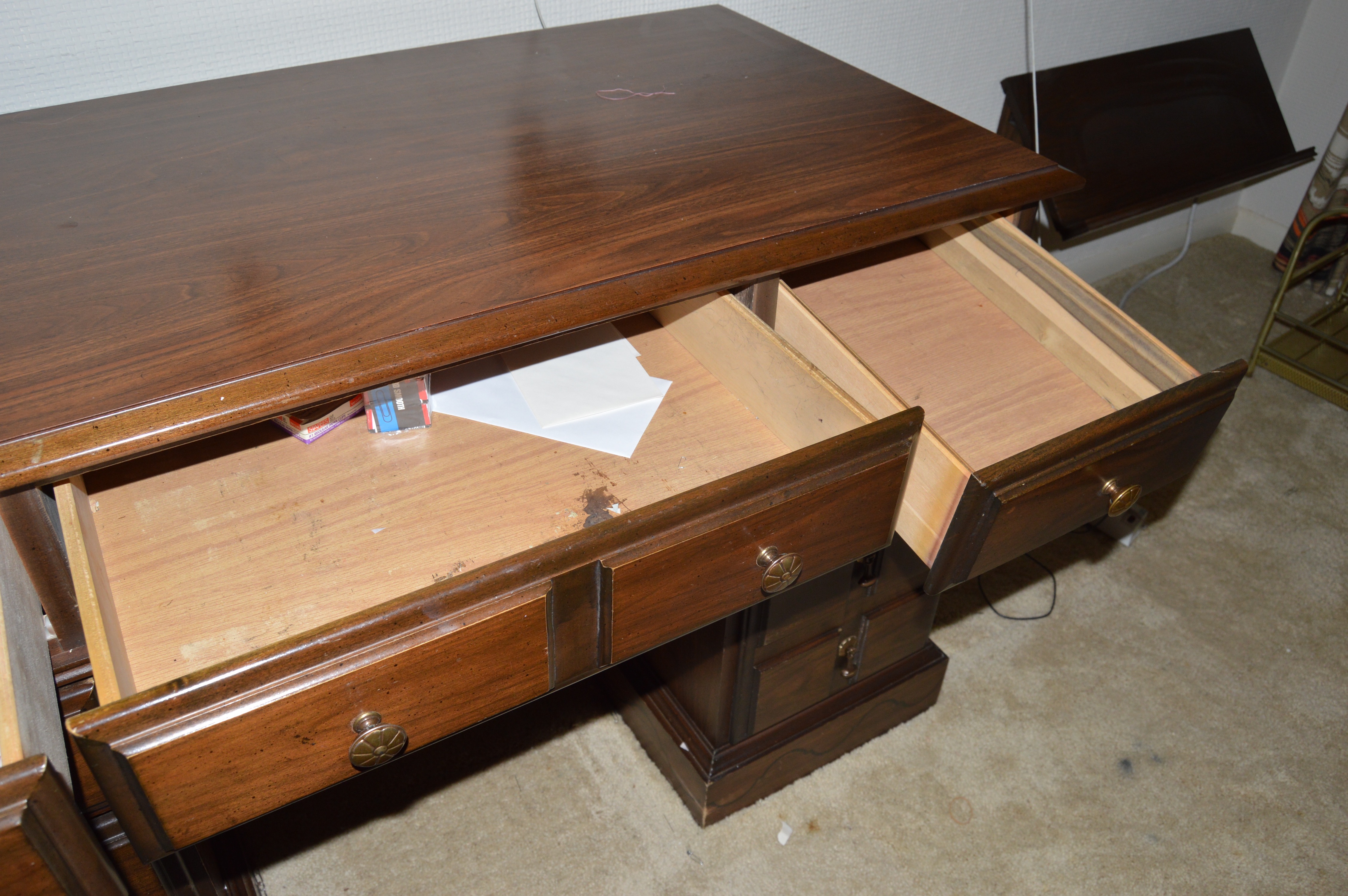 Vintage Kneehole Writing Desk and Brass Accent Lamps