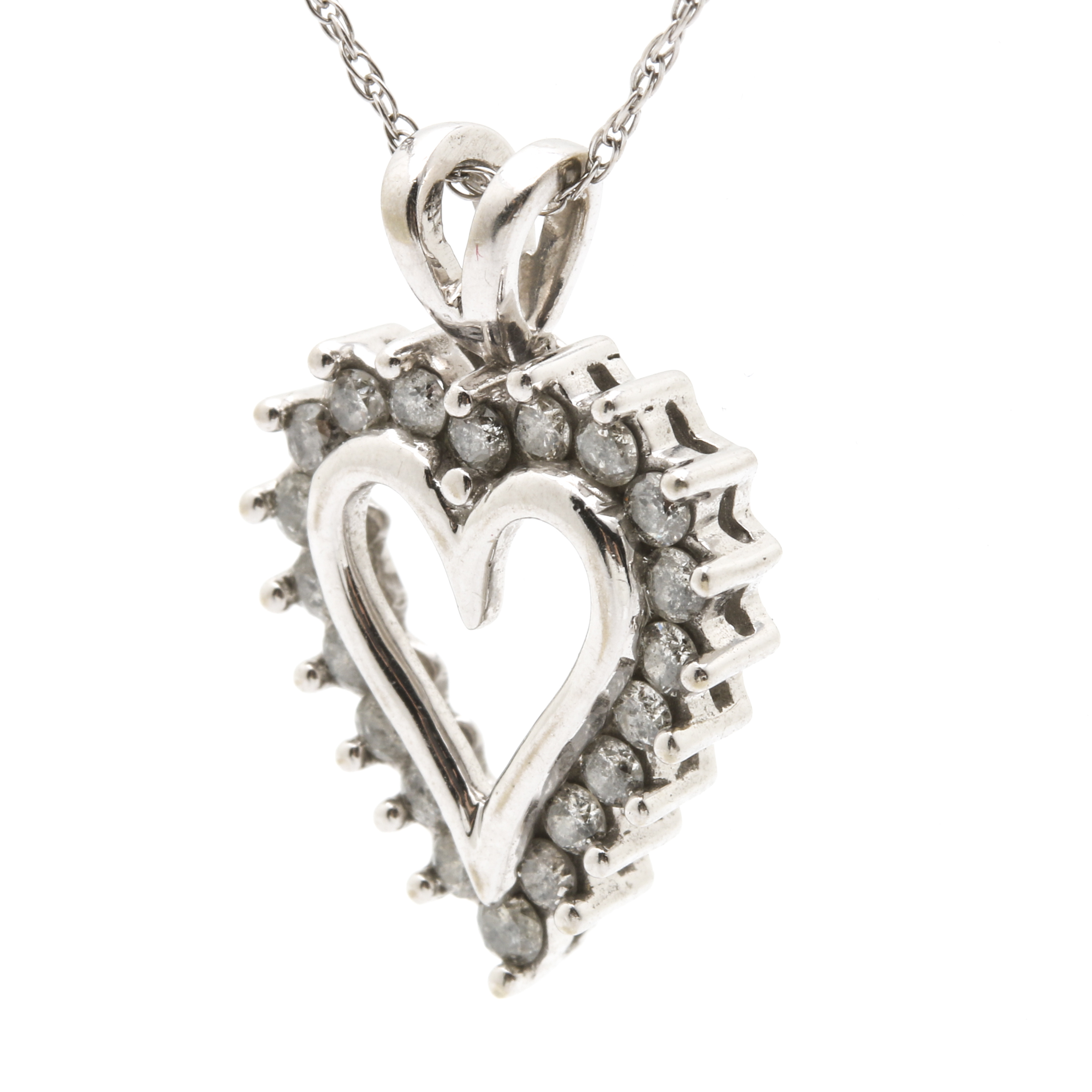 10K White Gold Diamond Heart Pendant Necklace