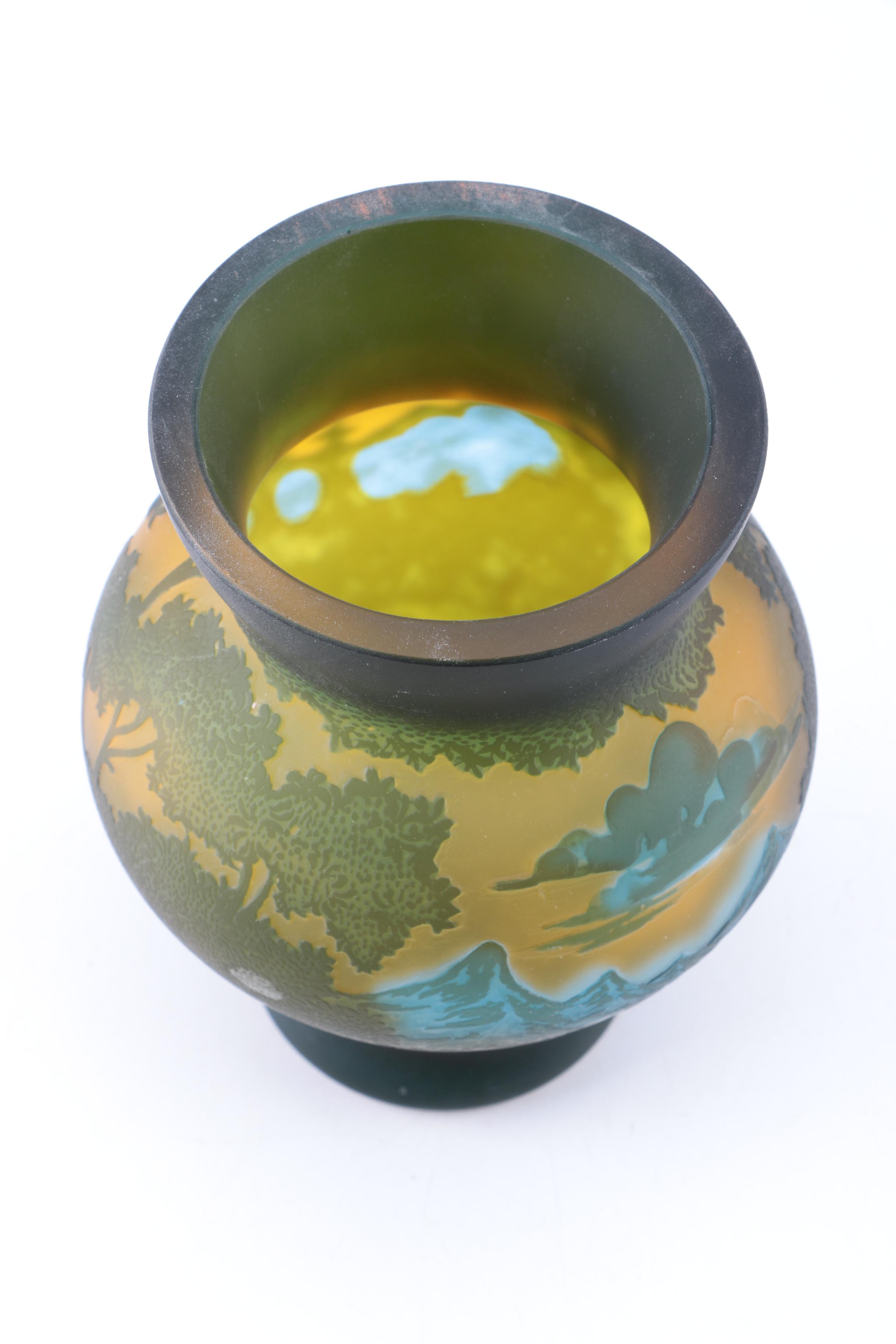 Romanian Petrache Cameo Glass Vase