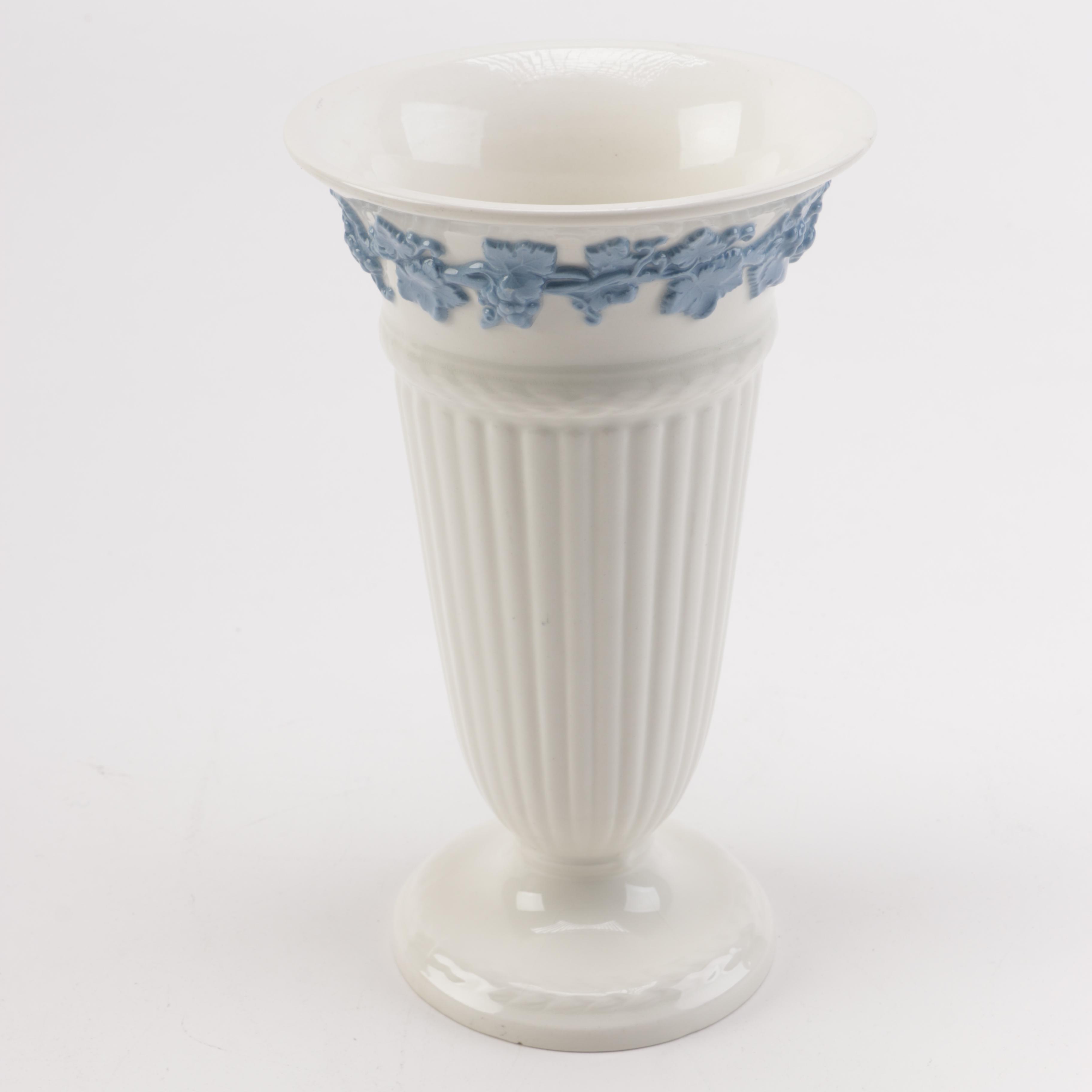 Wedgwood Barlaston of Etruia "Queens Ware" Vase