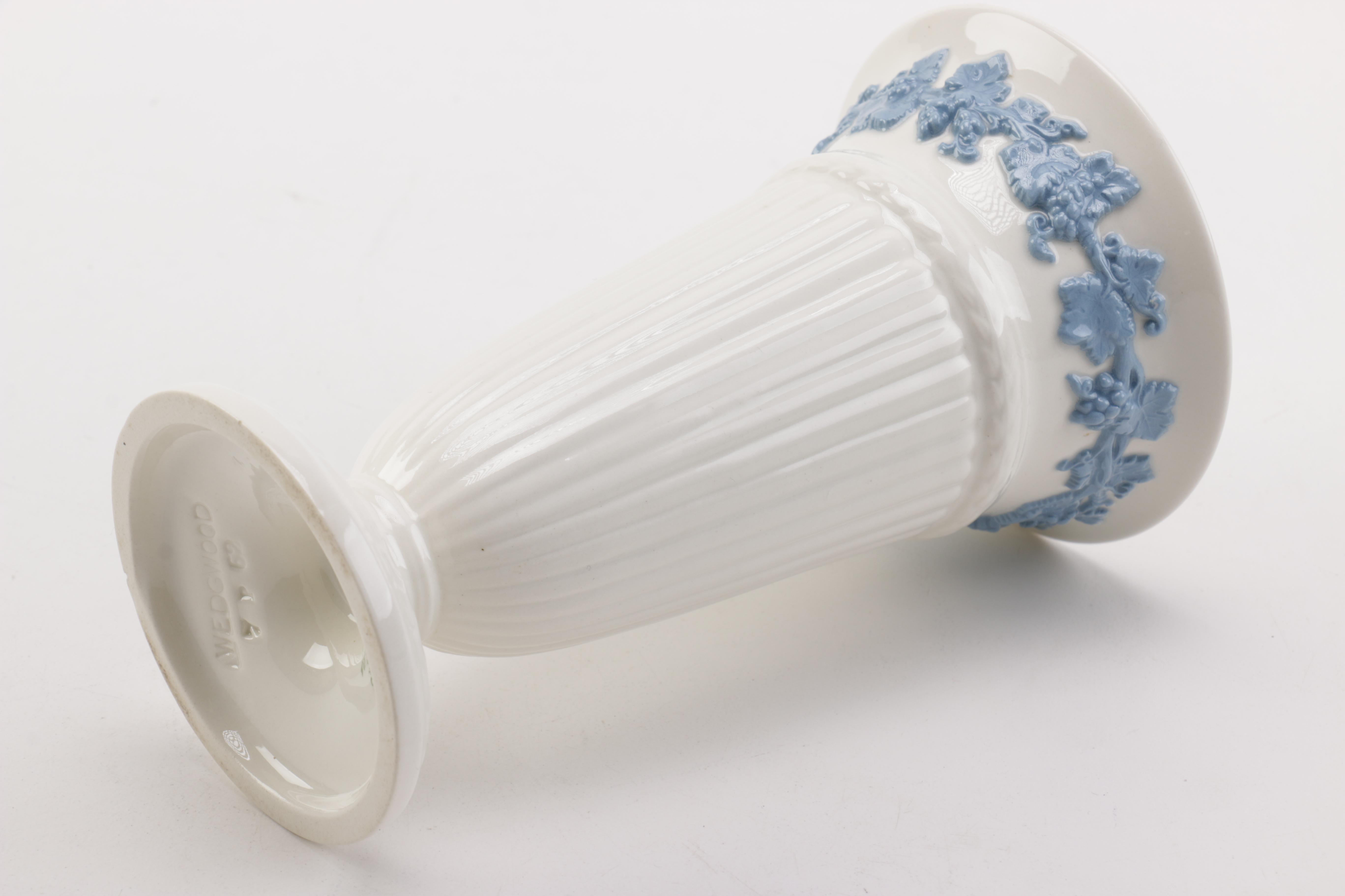 Wedgwood Barlaston of Etruia "Queens Ware" Vase