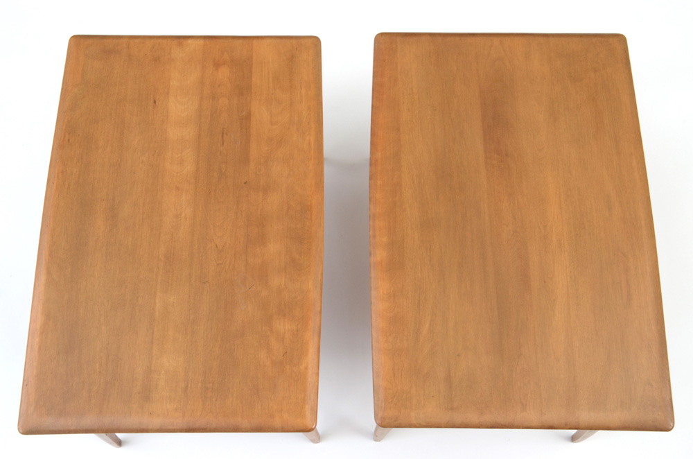 Mid Century Modern Pair of Heywood-Wakefield Side Tables