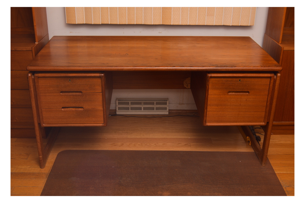 Vintage Danish Modern Desk by Dyrlund