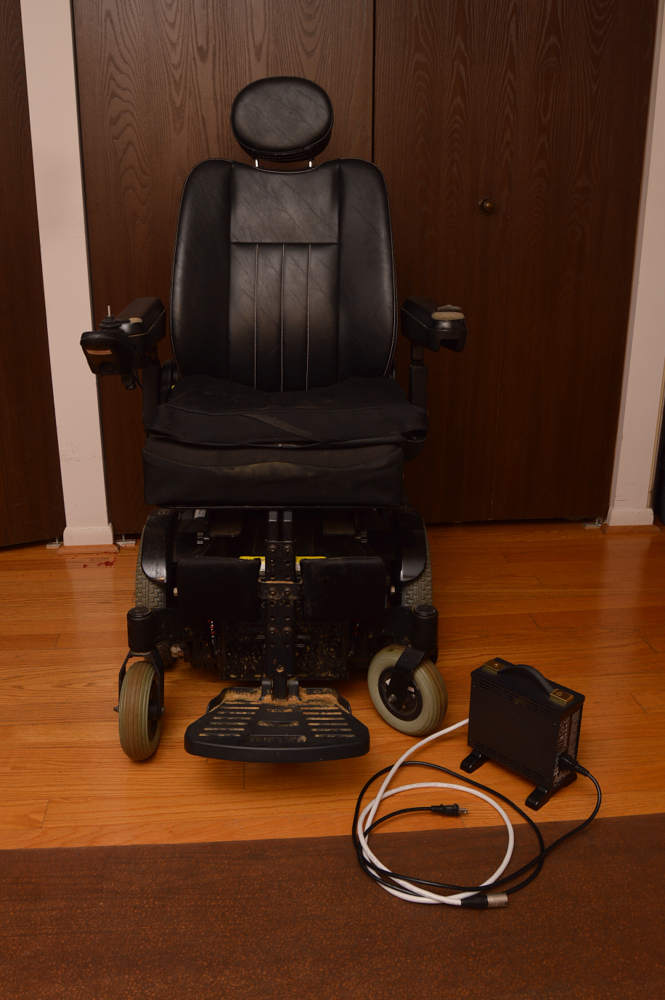Jay Ion Pulse 6 Motorized Wheelchair
