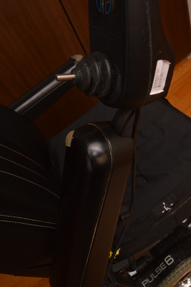 Jay Ion Pulse 6 Motorized Wheelchair