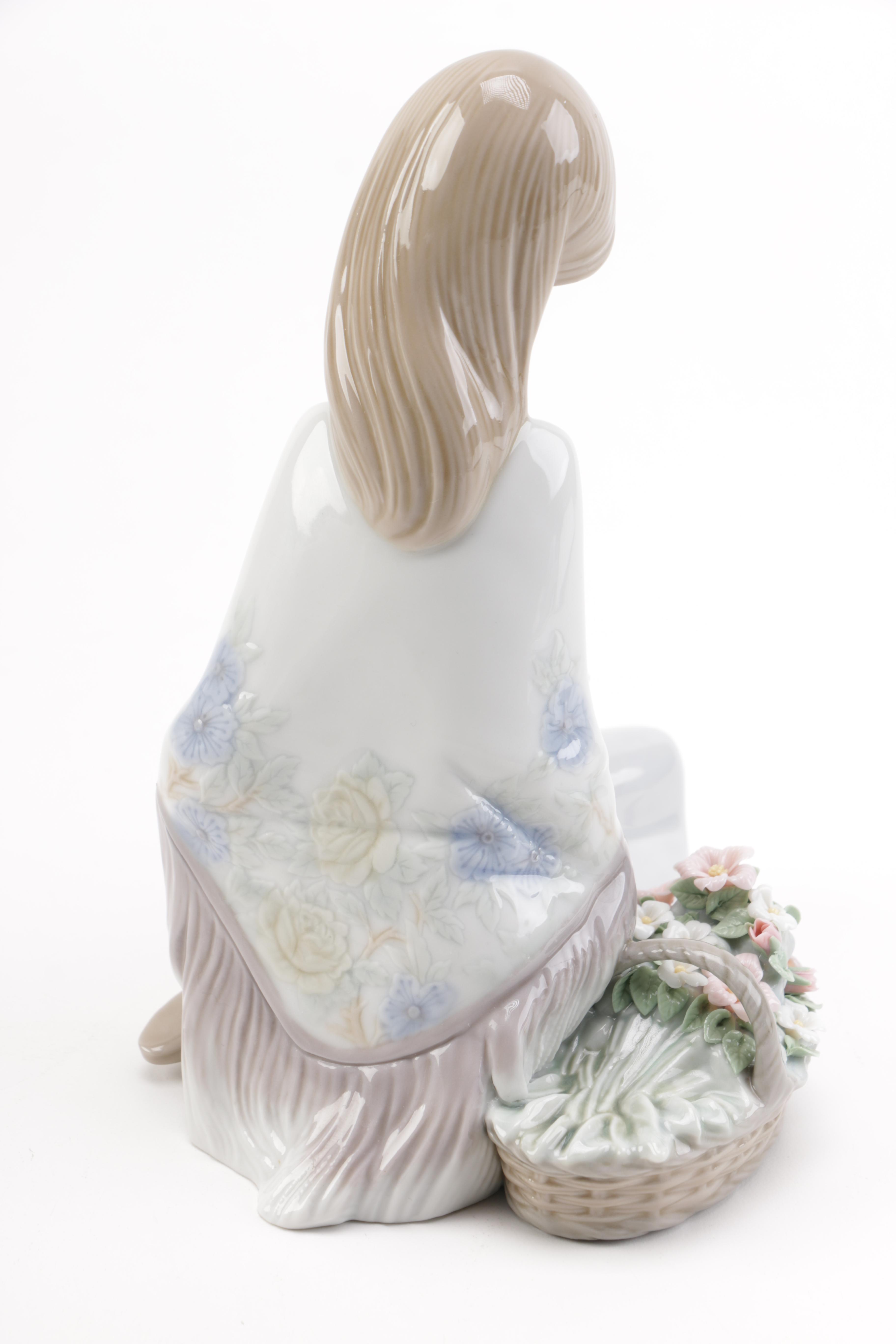 Lladró "Flowers Song" Porcelain Figurine