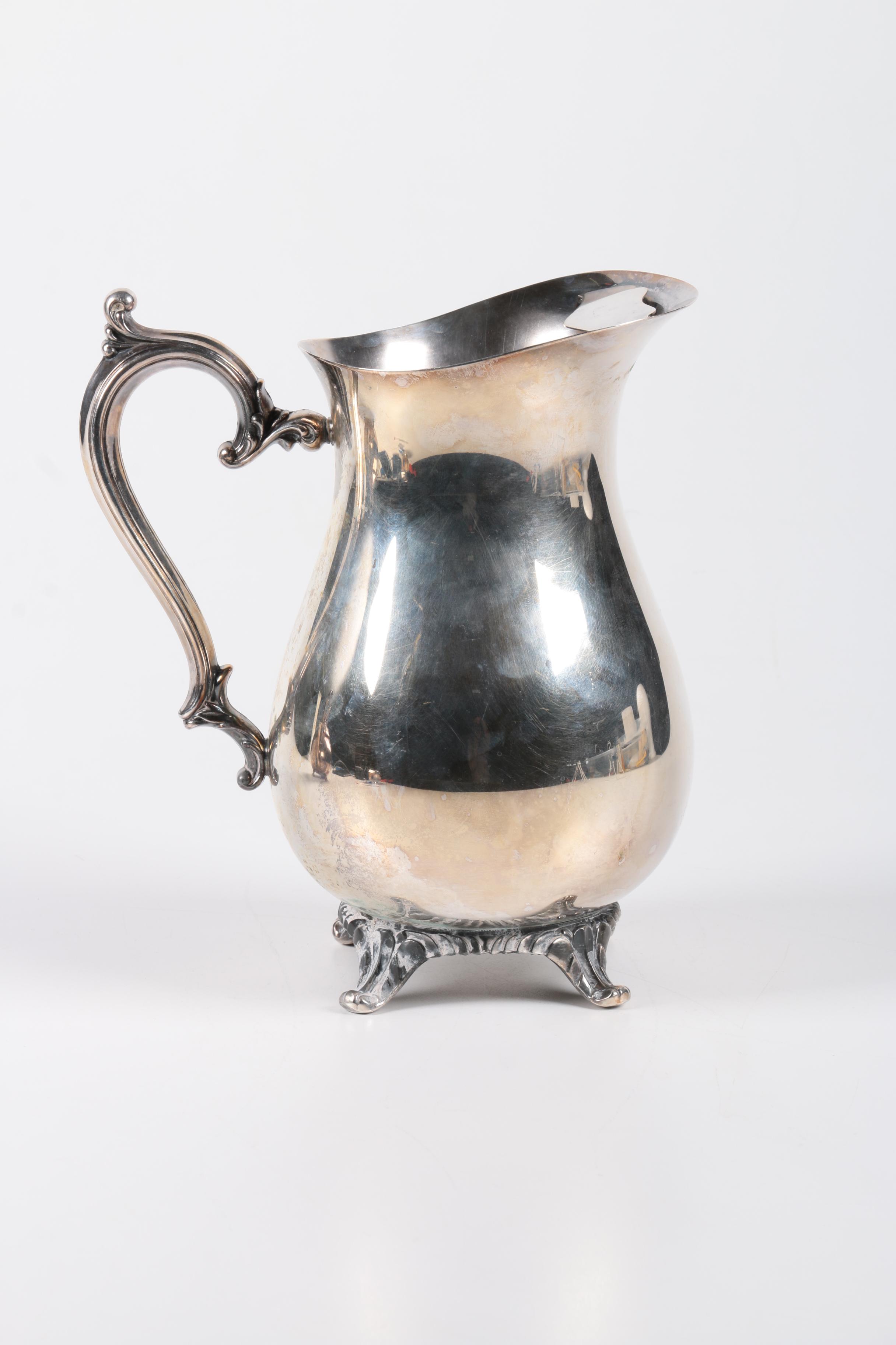 Collection of Silver Plate Serveware Featuring Wm. Rogers