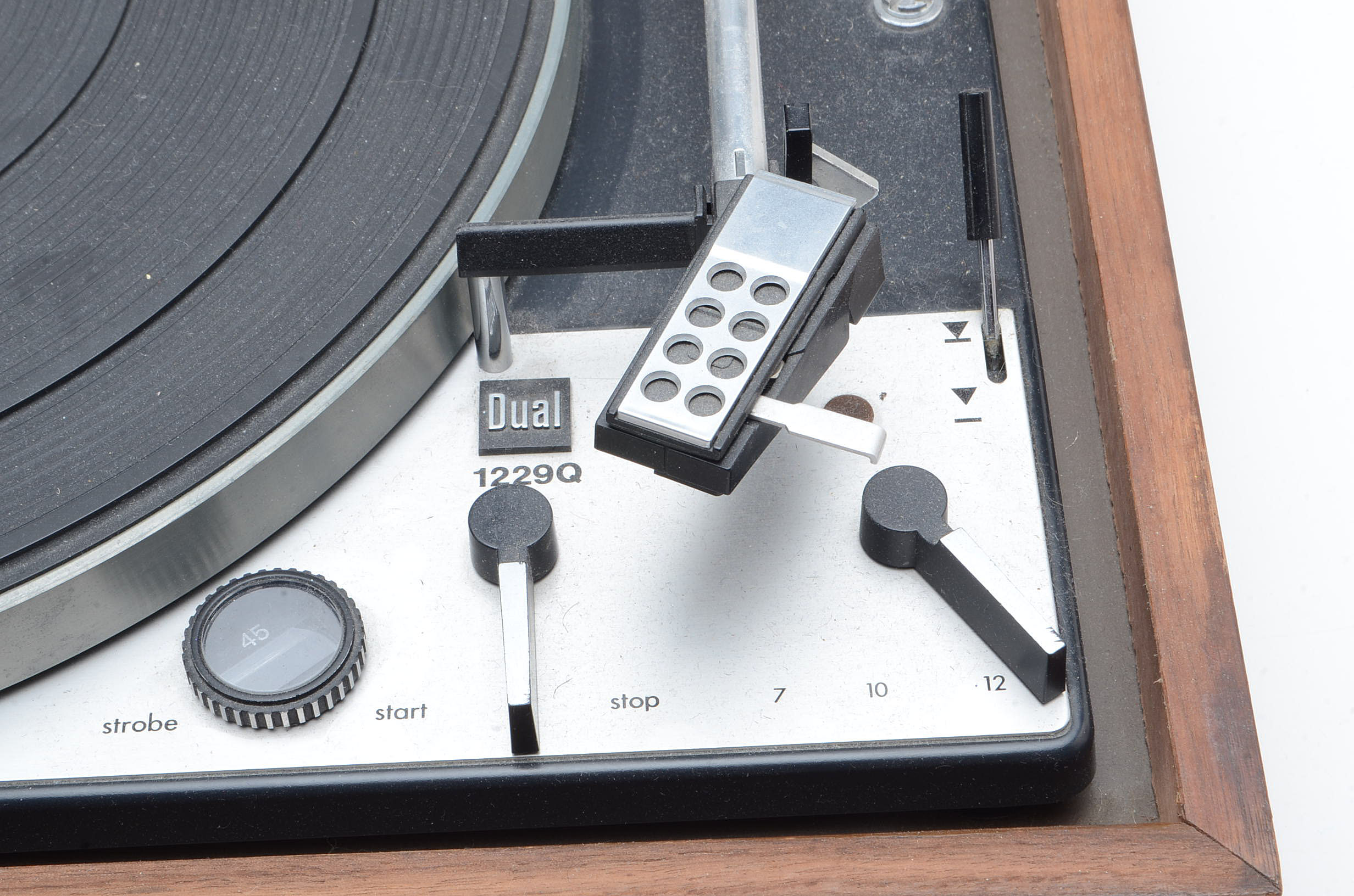 Vintage Dual 1229Q Turntable