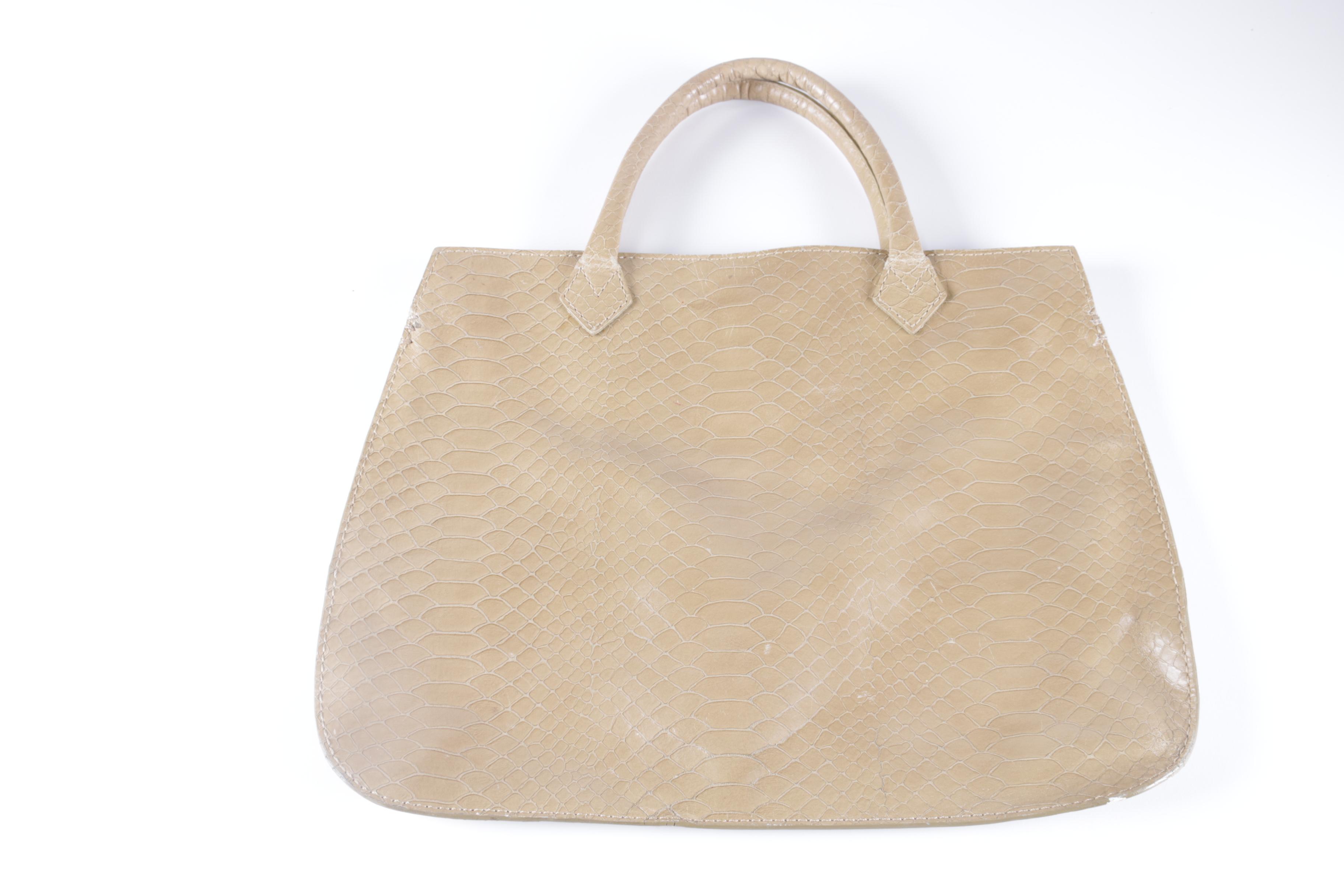 Women's Handbag Assortment