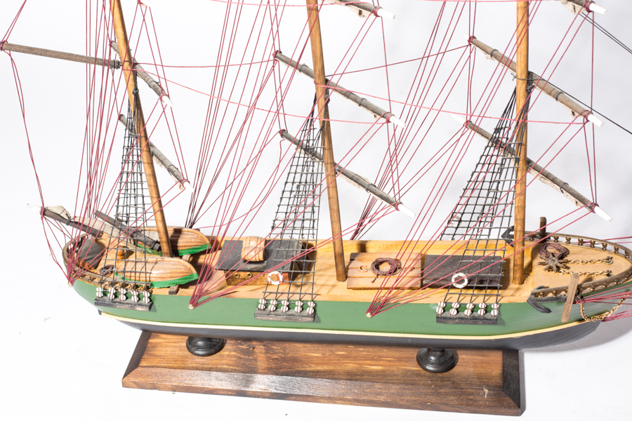 Wooden Clipper Ship Model "Flying Cloud"