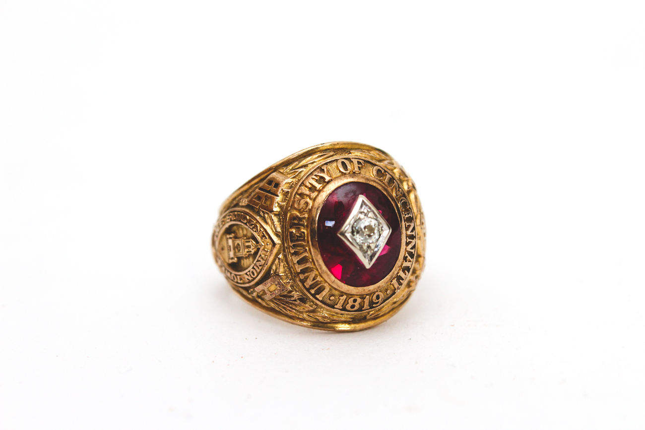 1960 University of Cincinnati Class Ring