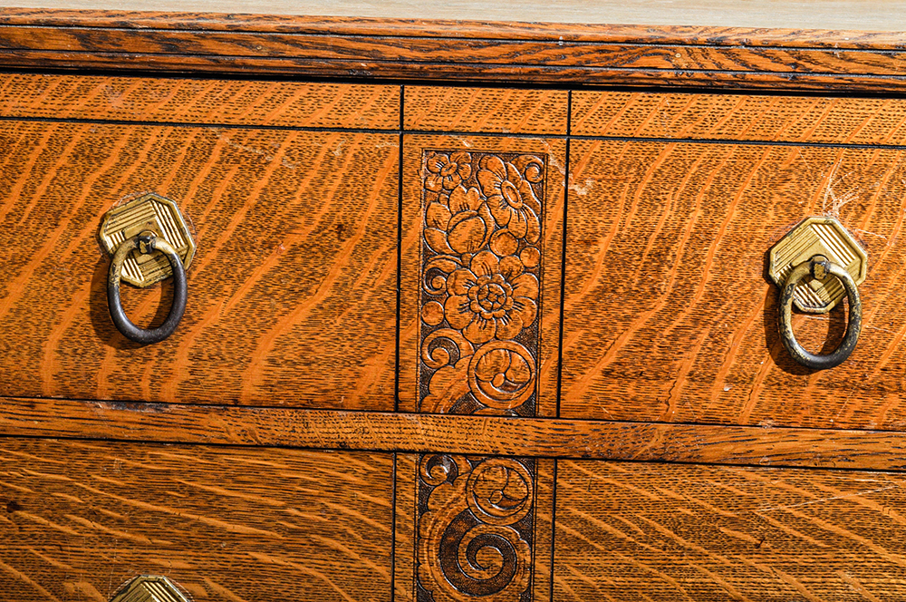 Tiger Oak Chest of Drawers