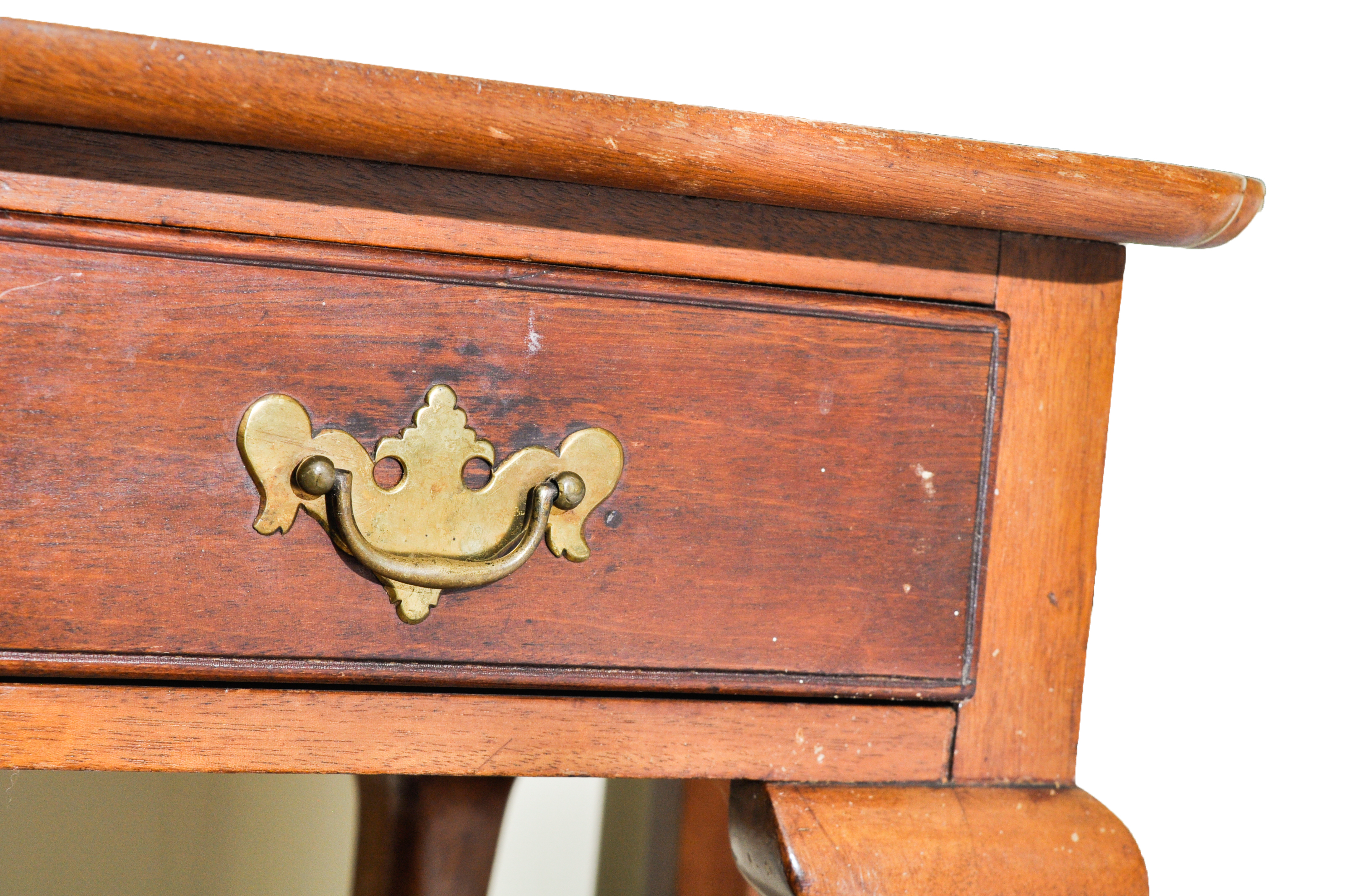 Vintage Queen Anne Style Mahogany Side Table