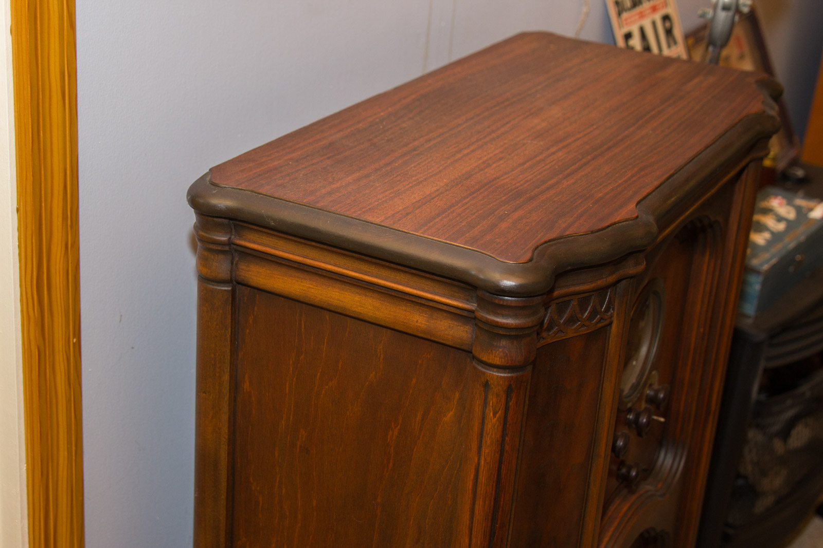 1933 Model 240 RCA Radio Cabinet