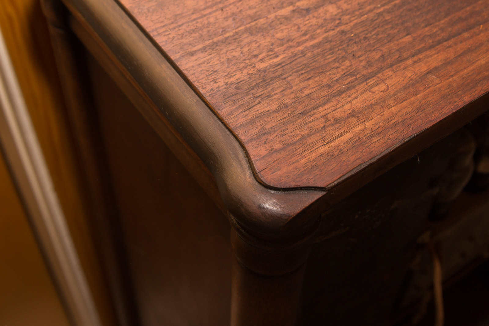 1933 Model 240 RCA Radio Cabinet