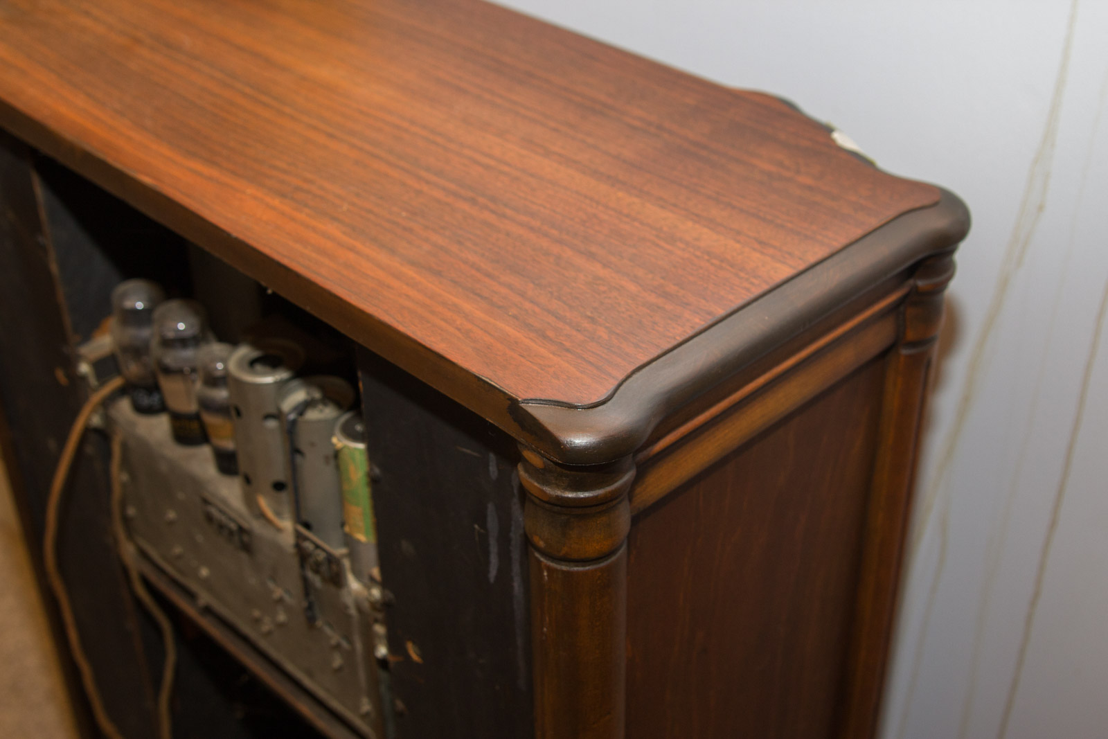 1933 Model 240 RCA Radio Cabinet