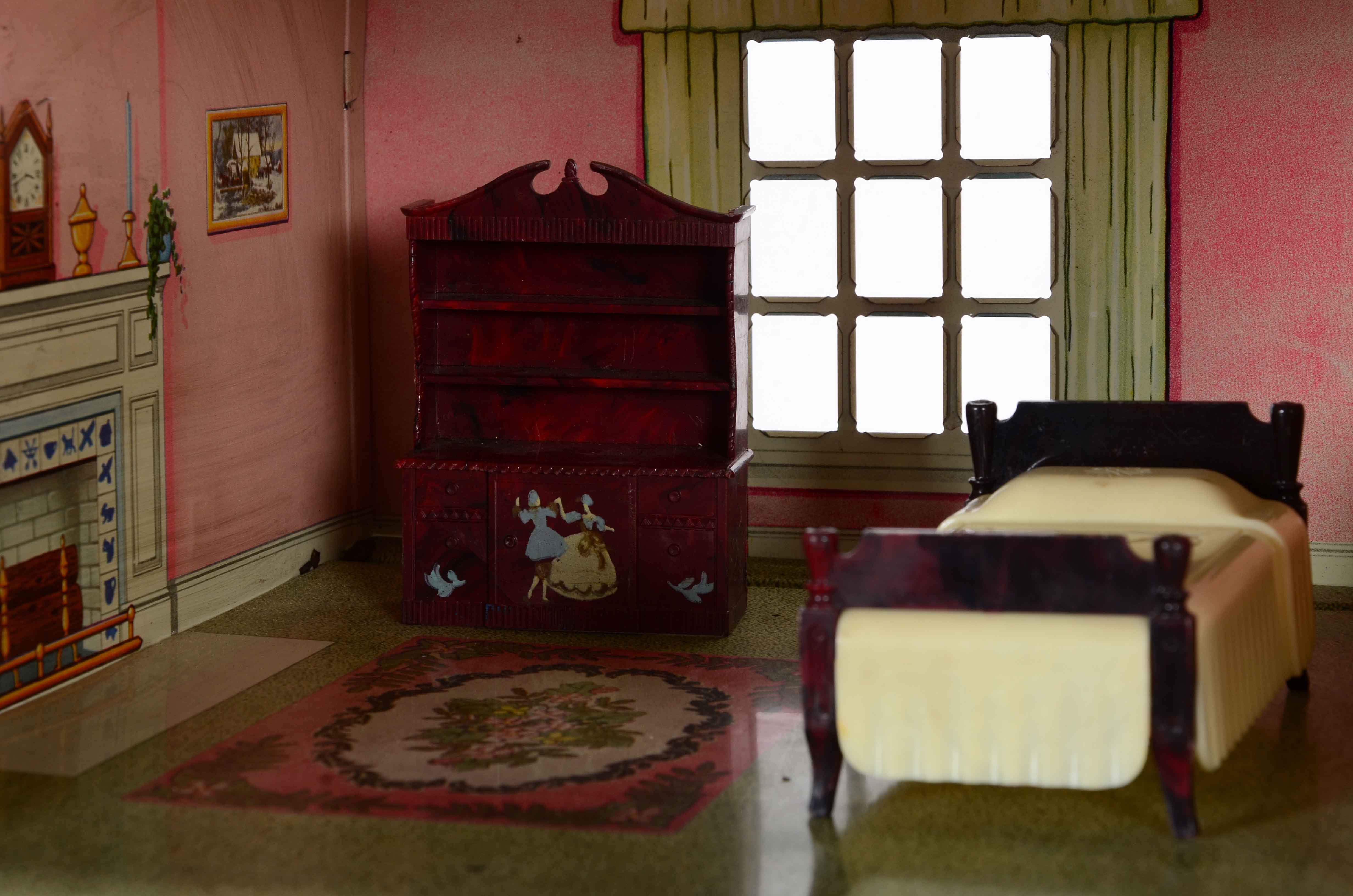 Marx Tin Litho Dollhouse with Furnishings