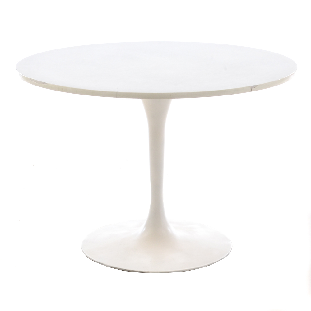 Vintage Mid Century Modern Tulip Dining Table In the Style of Knoll