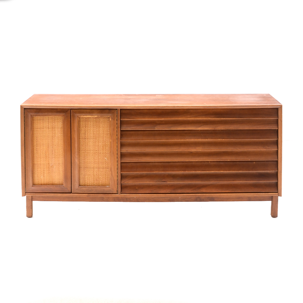 Mid Century Modern Credenza by American of Martinsville