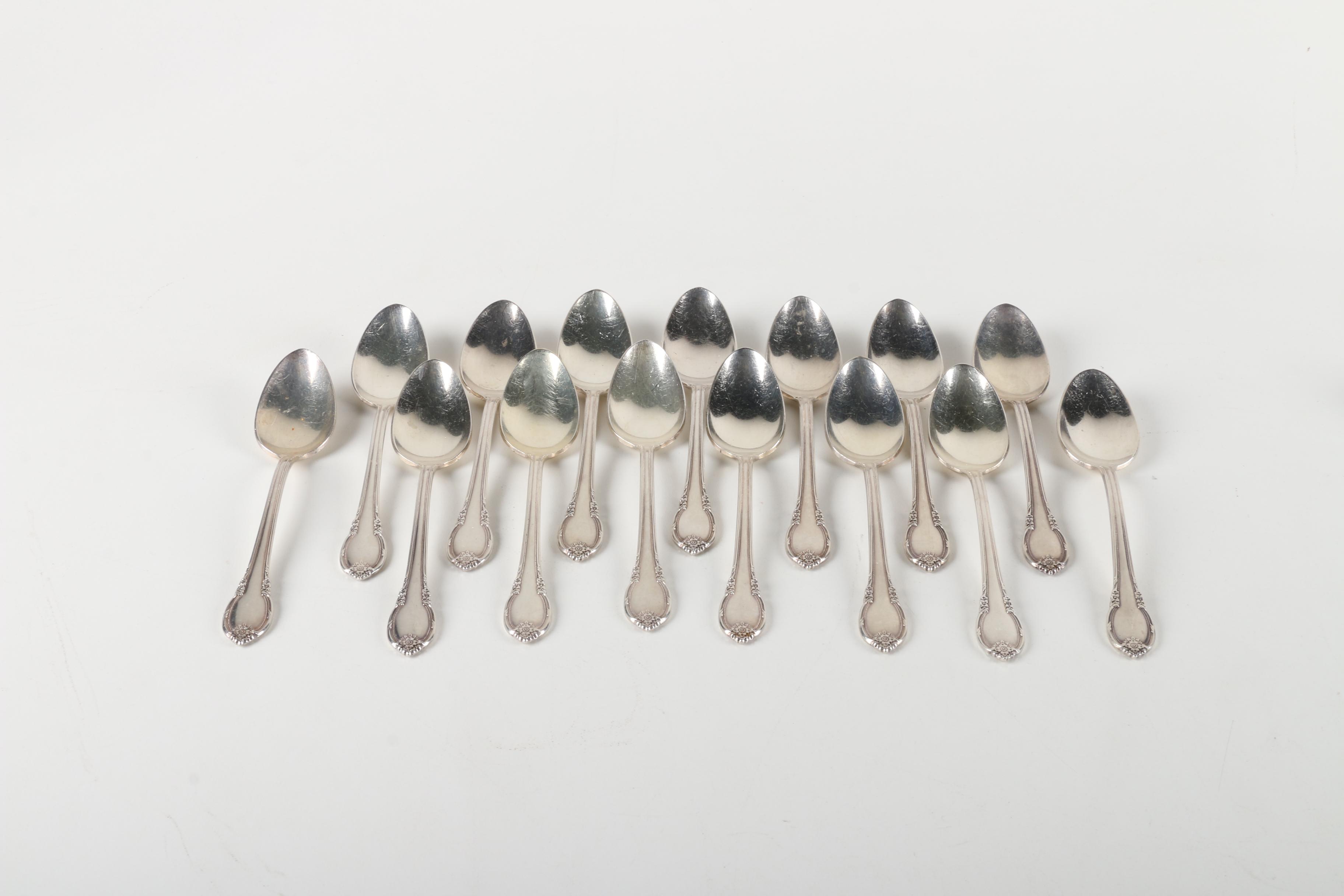 1847 Rogers Bros. "Remembrance" Silver-Plated Flatware Set