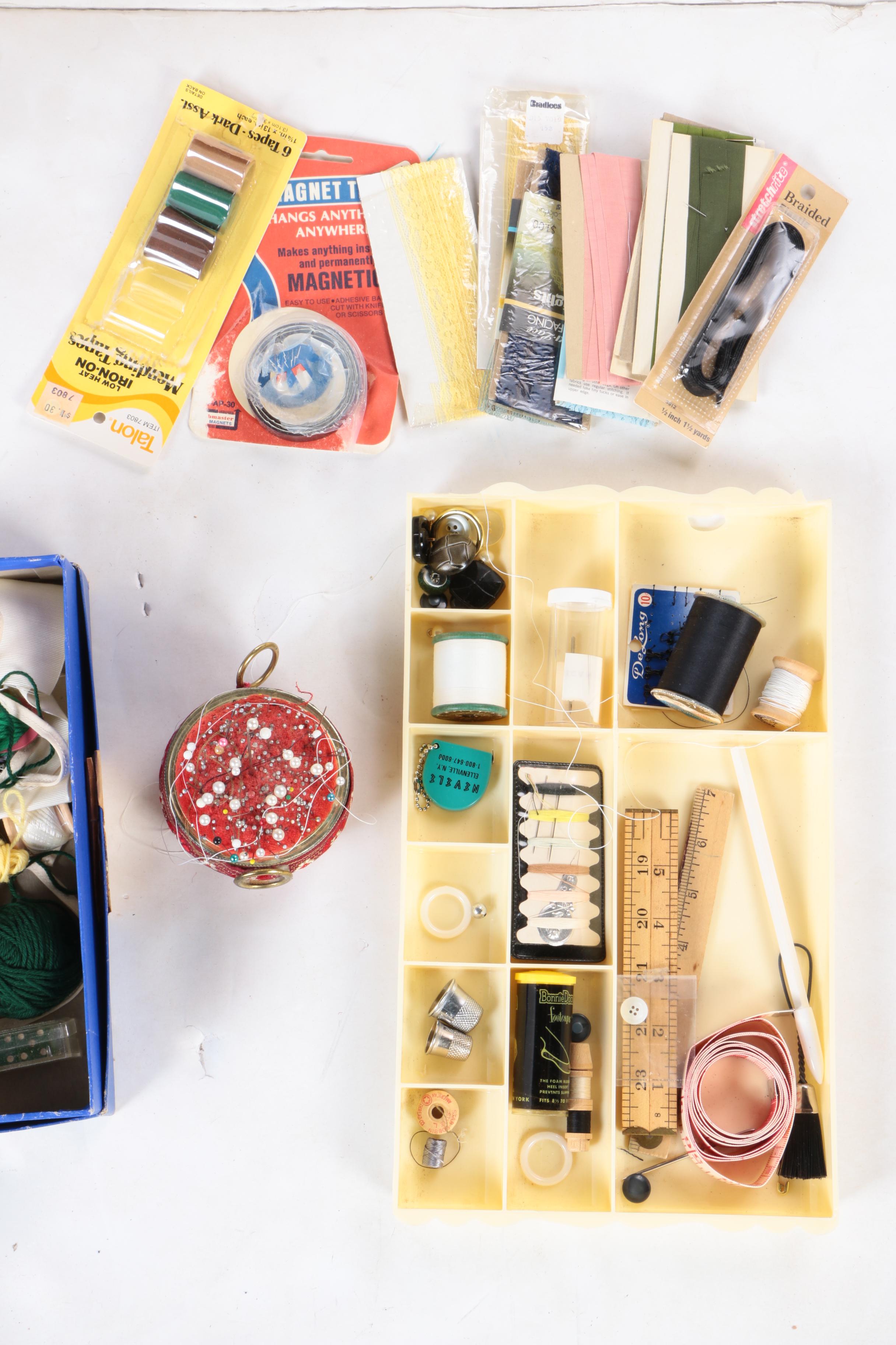 Vintage Mid Century Modern Singer Storage Ottoman and Sewing Supplies