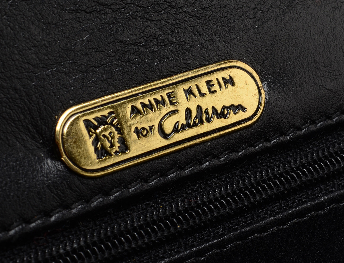 Vintage Black Alligator-Pattern Leather Handbags