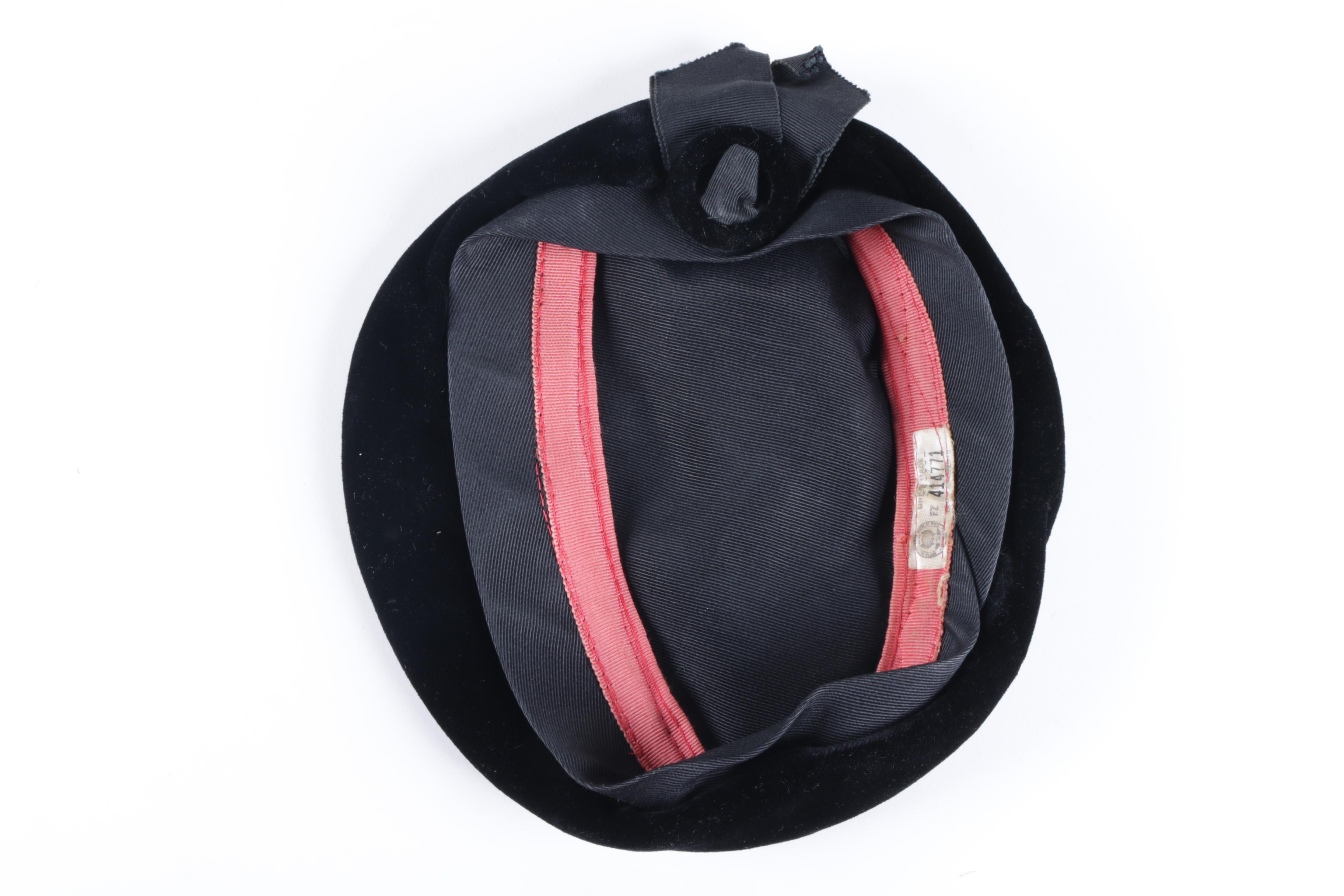 Women's Vintage Velvet Hats