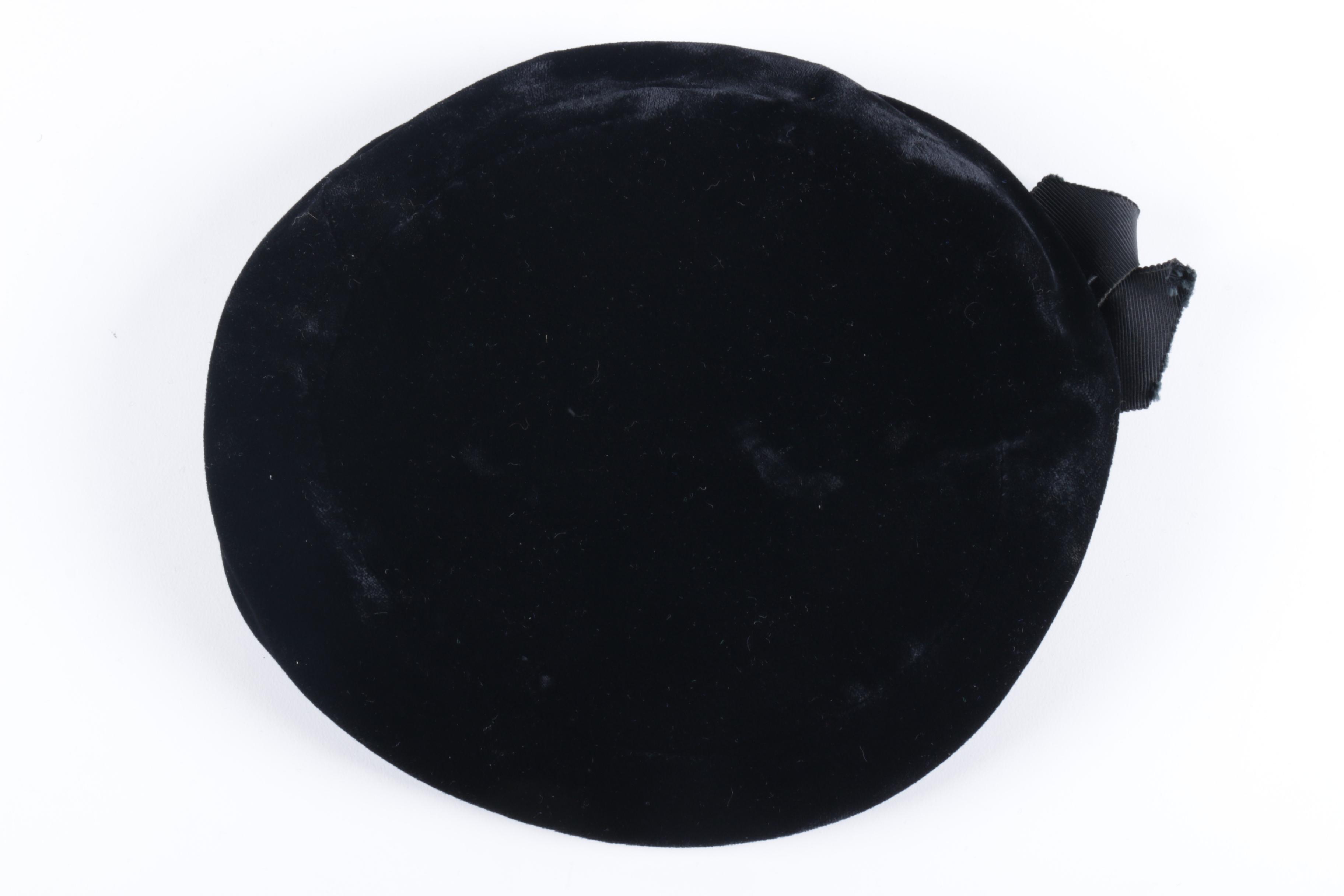 Women's Vintage Velvet Hats