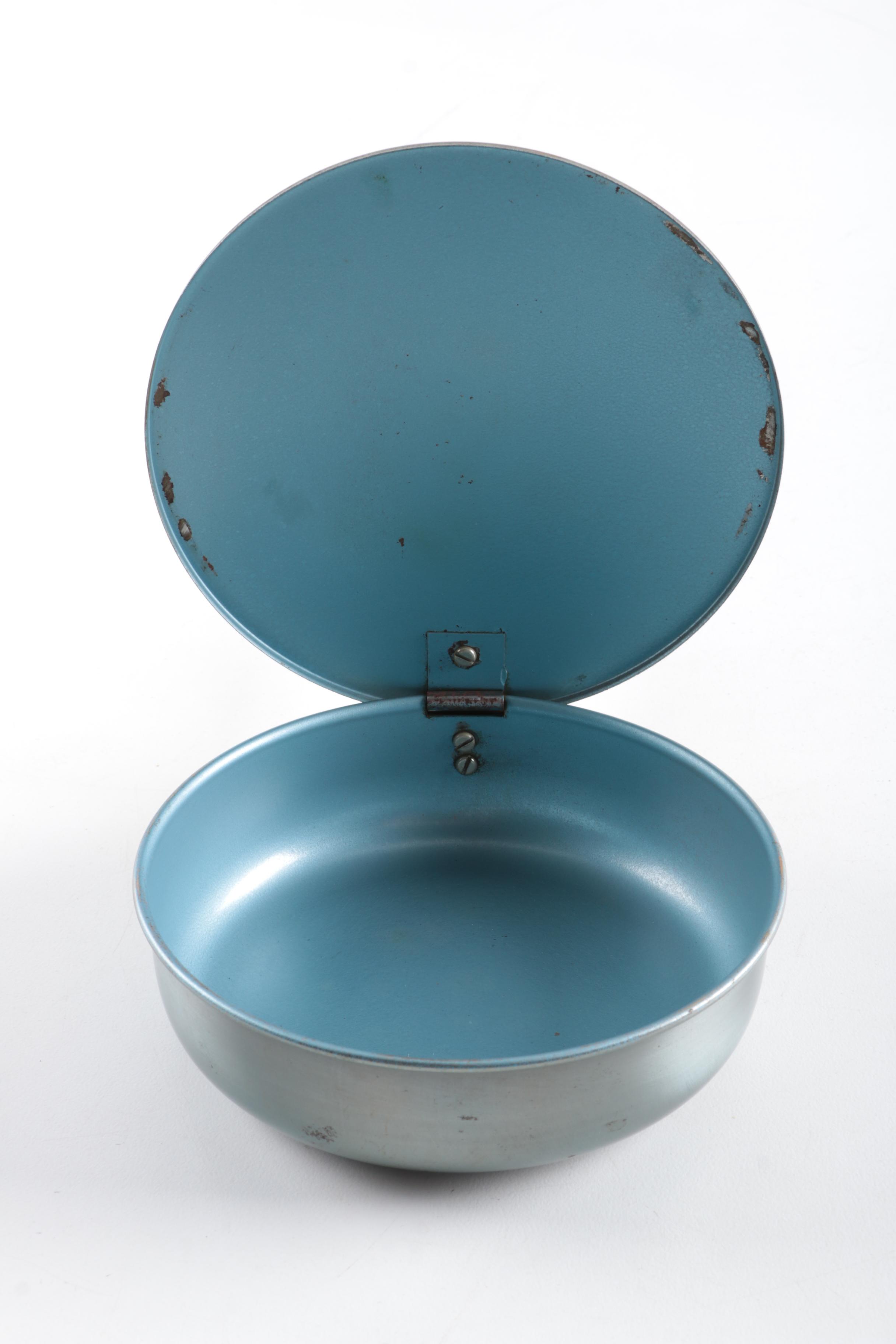 Pair of Metal Silent Butlers