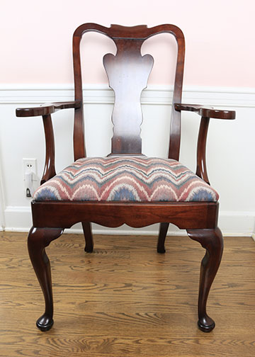 Cherry Queen Anne Style Dining Table And Six Chairs