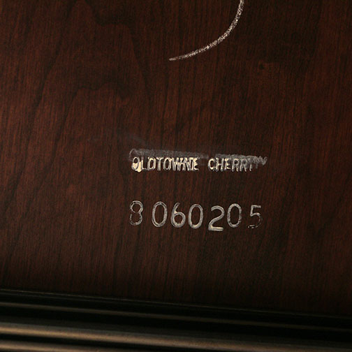 Cherry Queen Anne Style Dining Table And Six Chairs