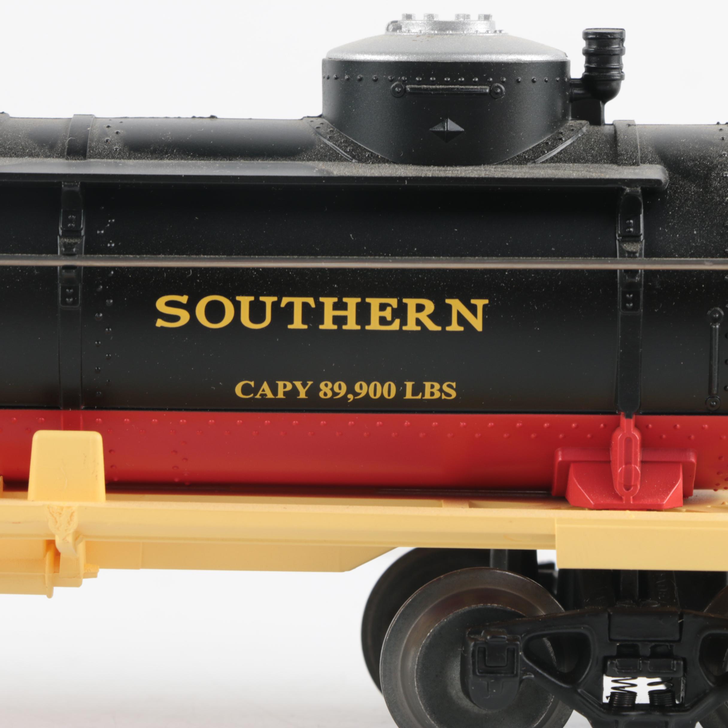 Lionel Kansas City Southern Three-Dome Tank Car