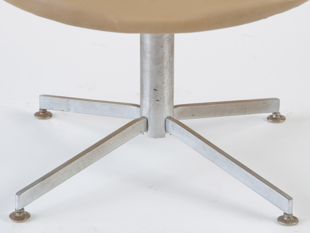 Mid Century Modern Swivel Desk Chair