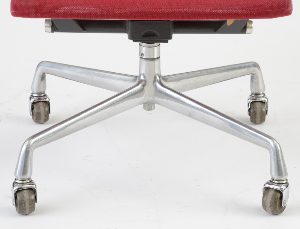 Vintage Eames for Herman Miller "Aluminum Group" Desk Chair