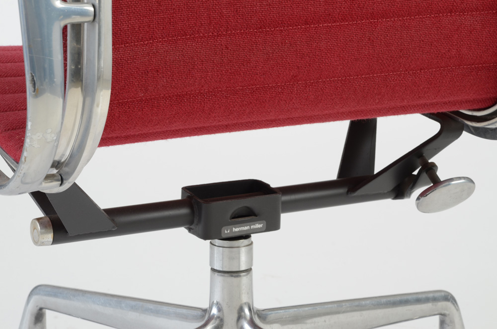 Vintage Eames for Herman Miller "Aluminum Group" Desk Chair