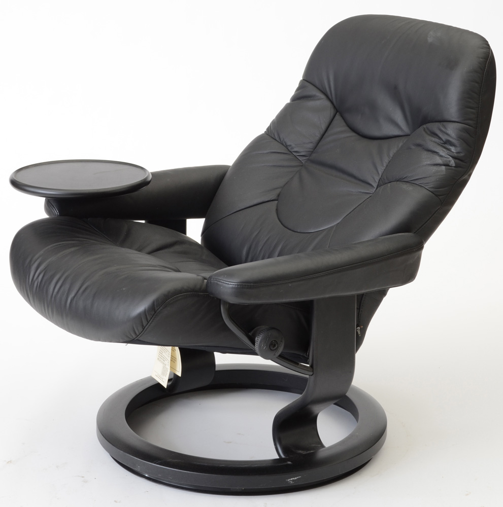 Black Leather "Stressless" Adjustable Chair and Ottoman by Ekornes / Norway