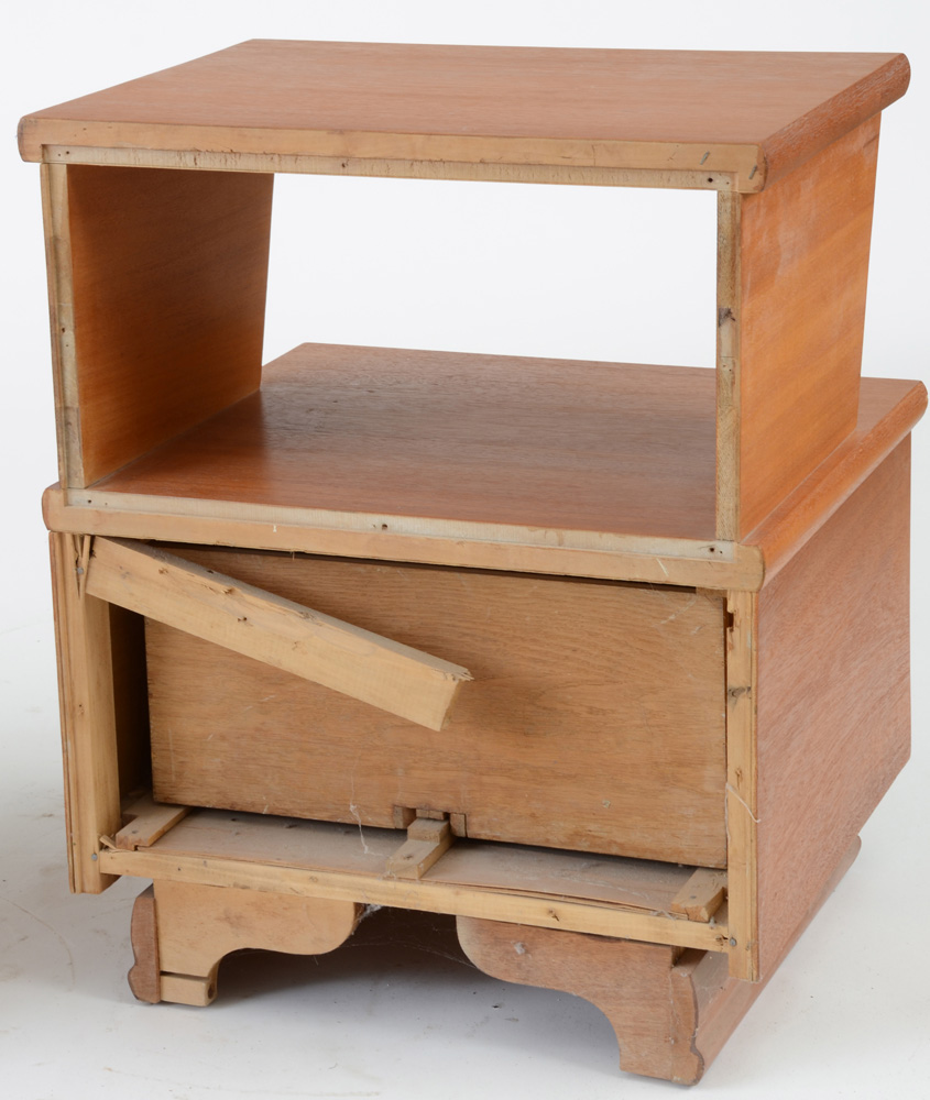 Pair of Mid Century Modern Nightstands