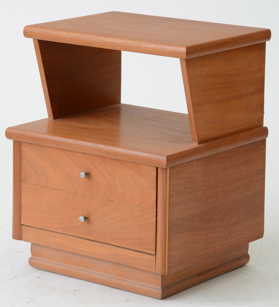 Pair of Mid Century Modern Nightstands