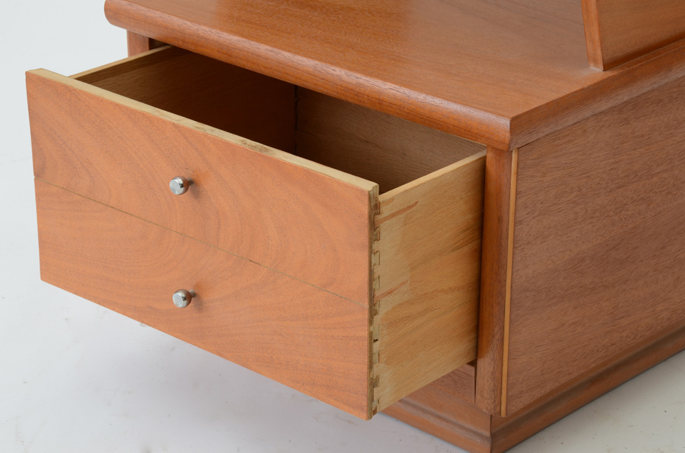 Pair of Mid Century Modern Nightstands