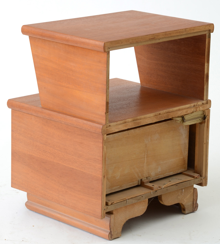 Pair of Mid Century Modern Nightstands