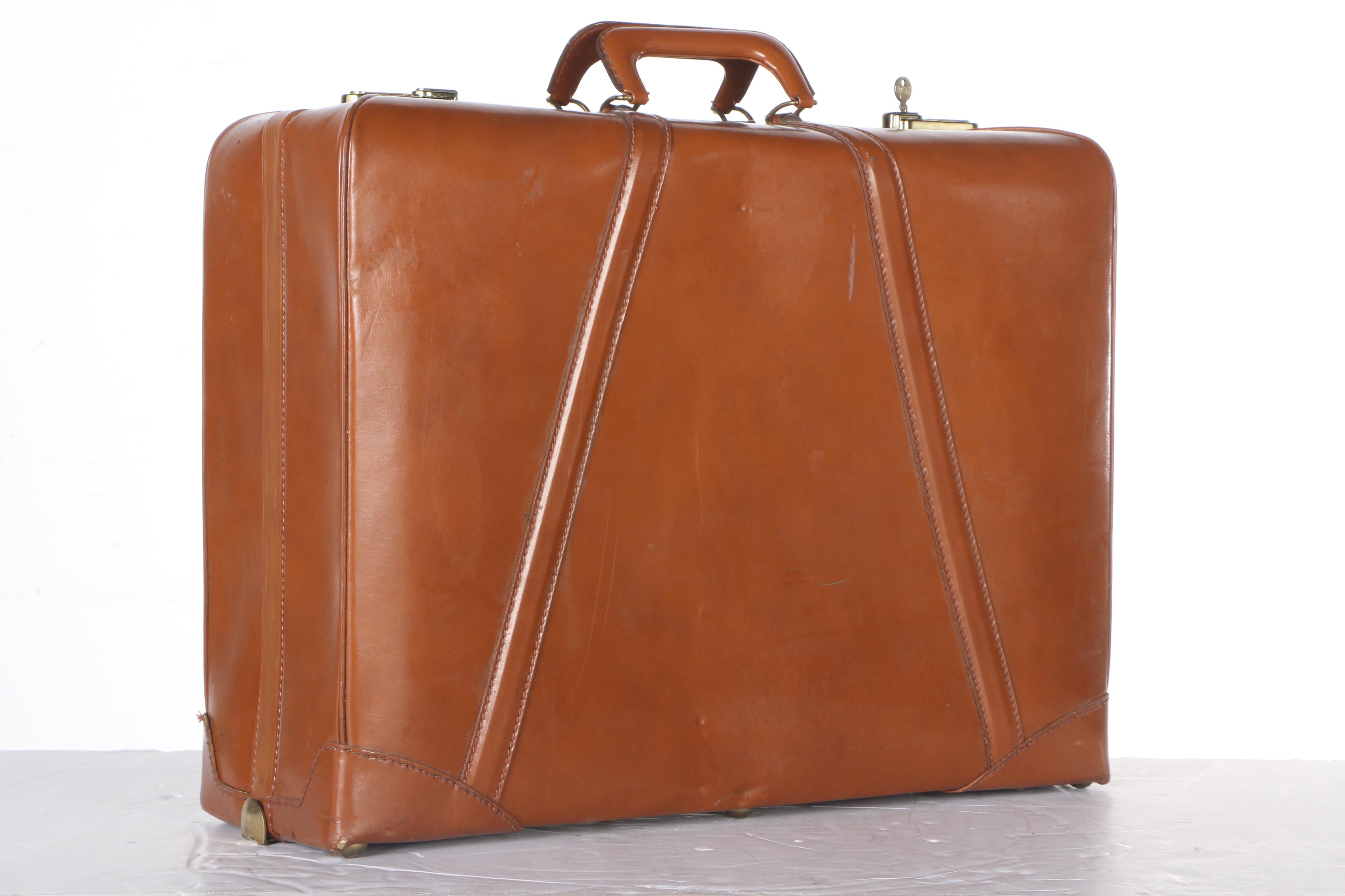 Vintage Suitcase by Stylite